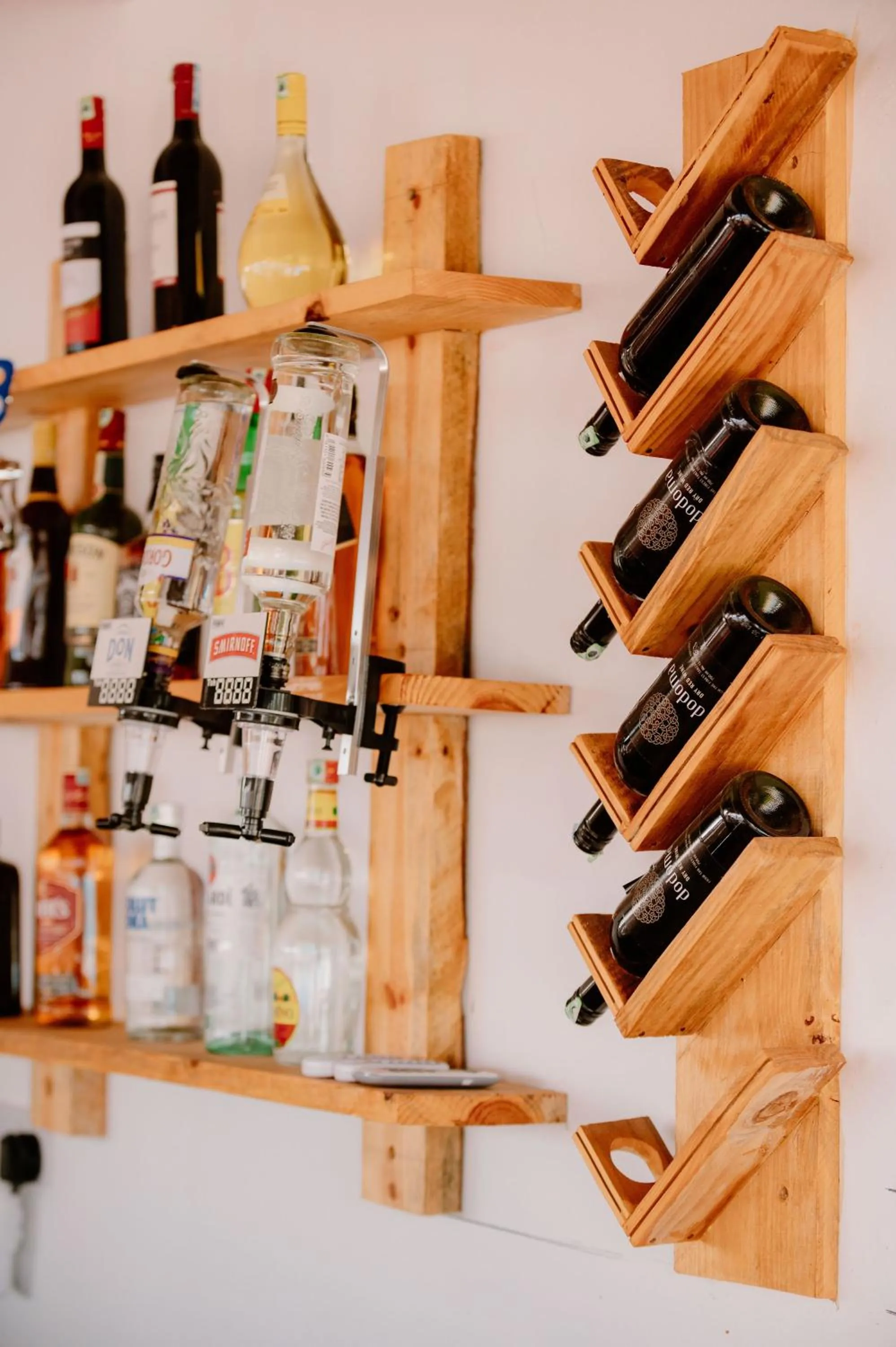 Lounge or bar in Andy's Inn