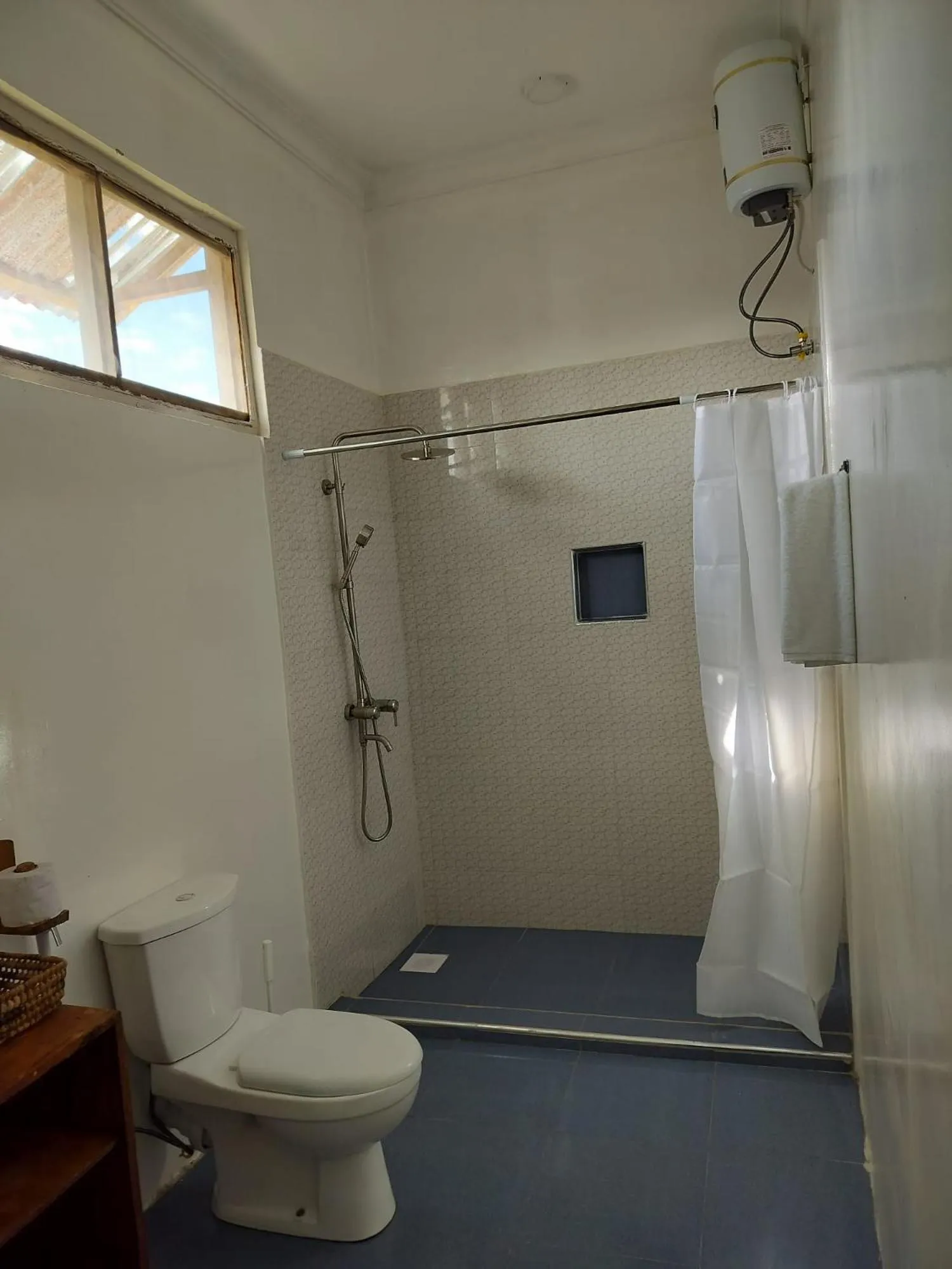 Bathroom in Andy's Inn