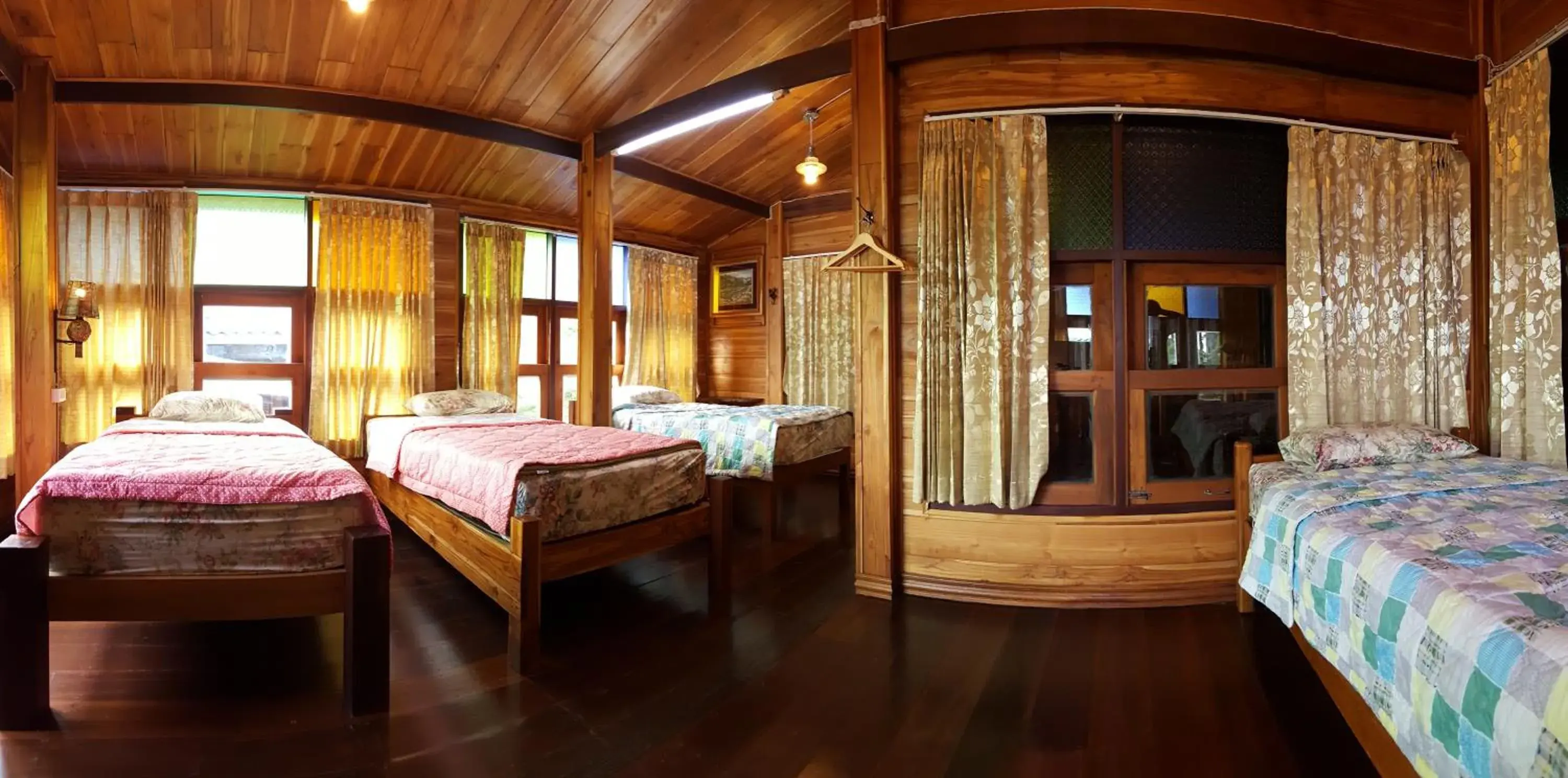 Standard Quadruple Room in Klong Suan Plue Resort Standard Quadruple Room in Klong Suan Plue Resort
