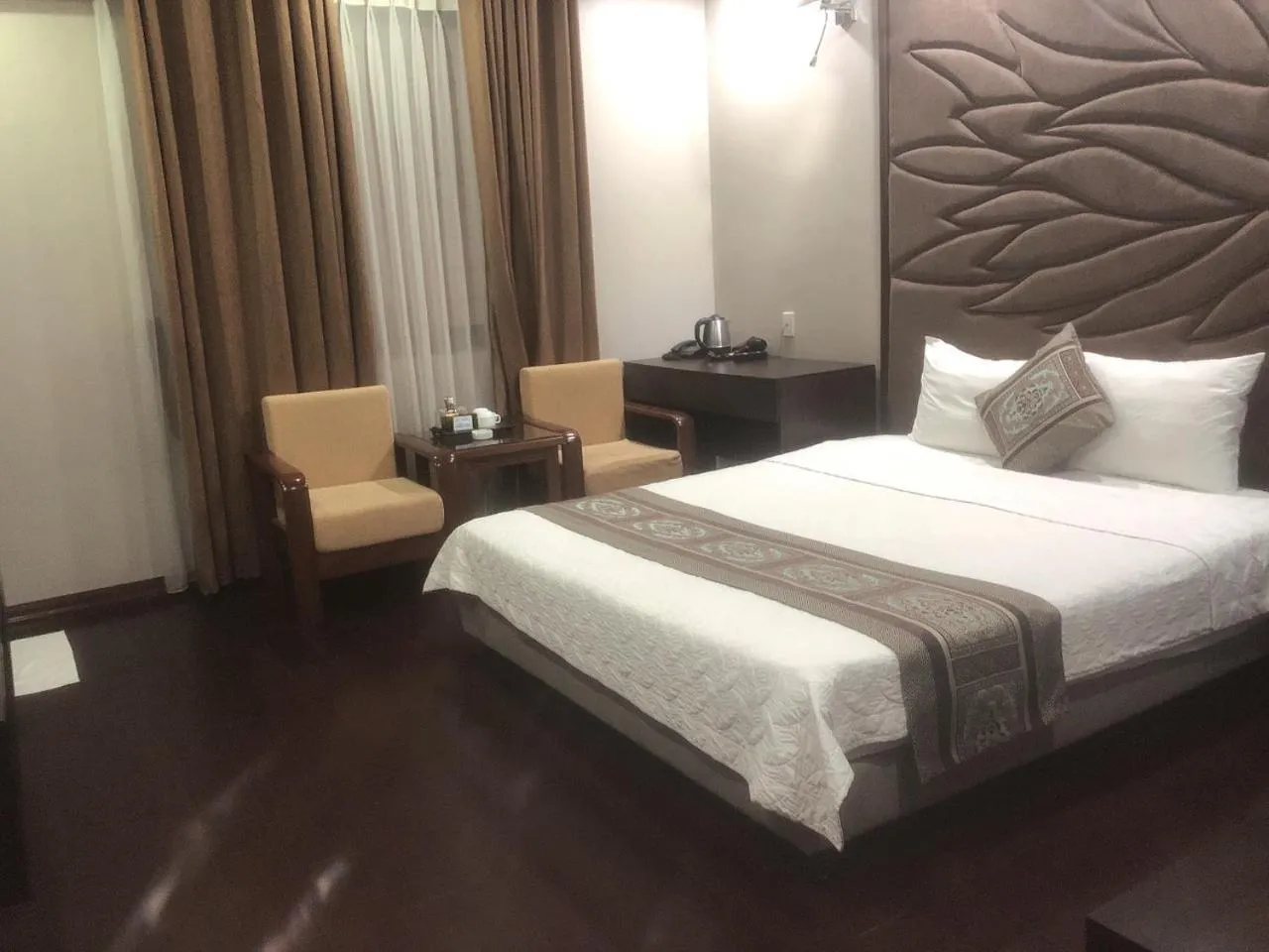 Photo of the whole room, Bed in Holiday Hotel