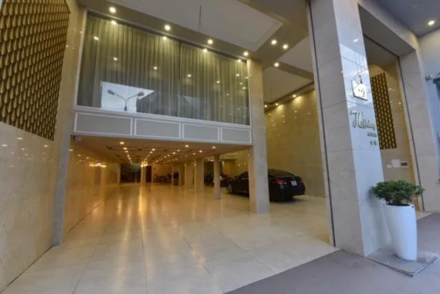 Parking in Holiday Hotel