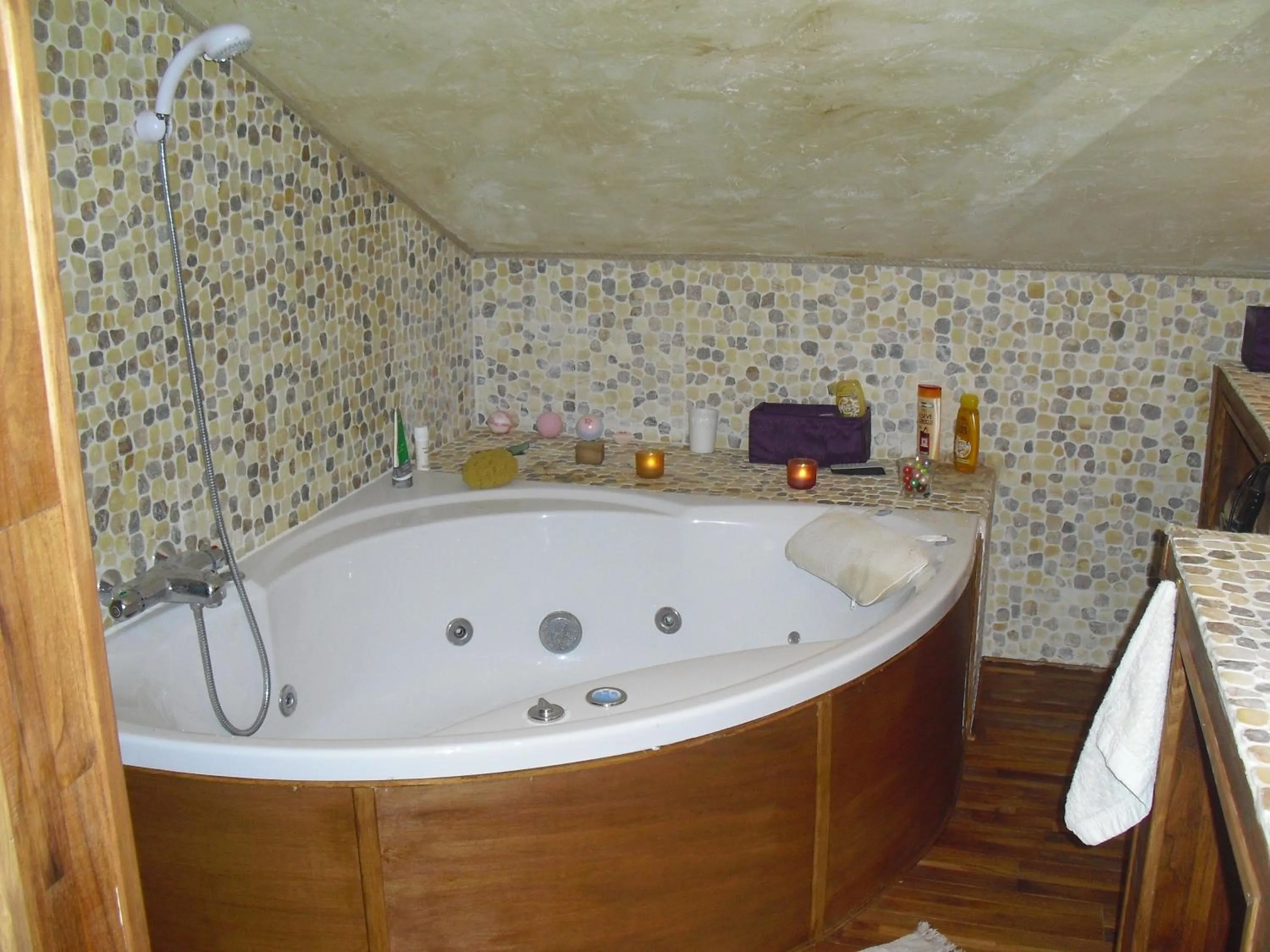 Hot Tub in La Vignarelle