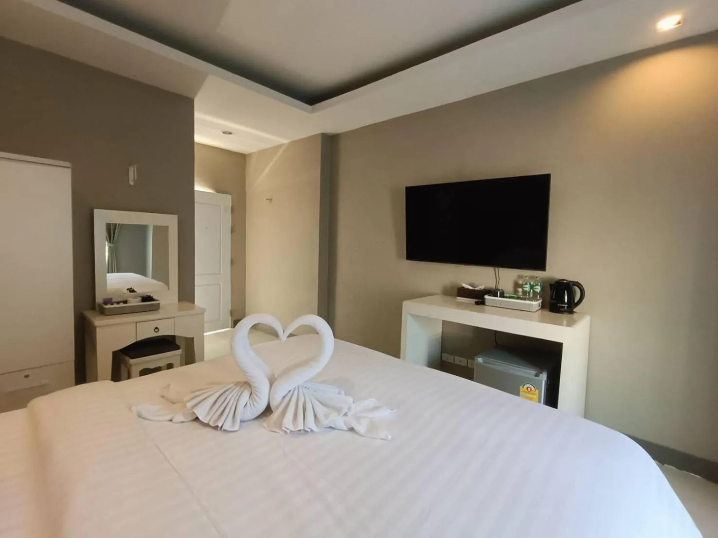 Bed in The Guest Chang Moi Boutique Hotel