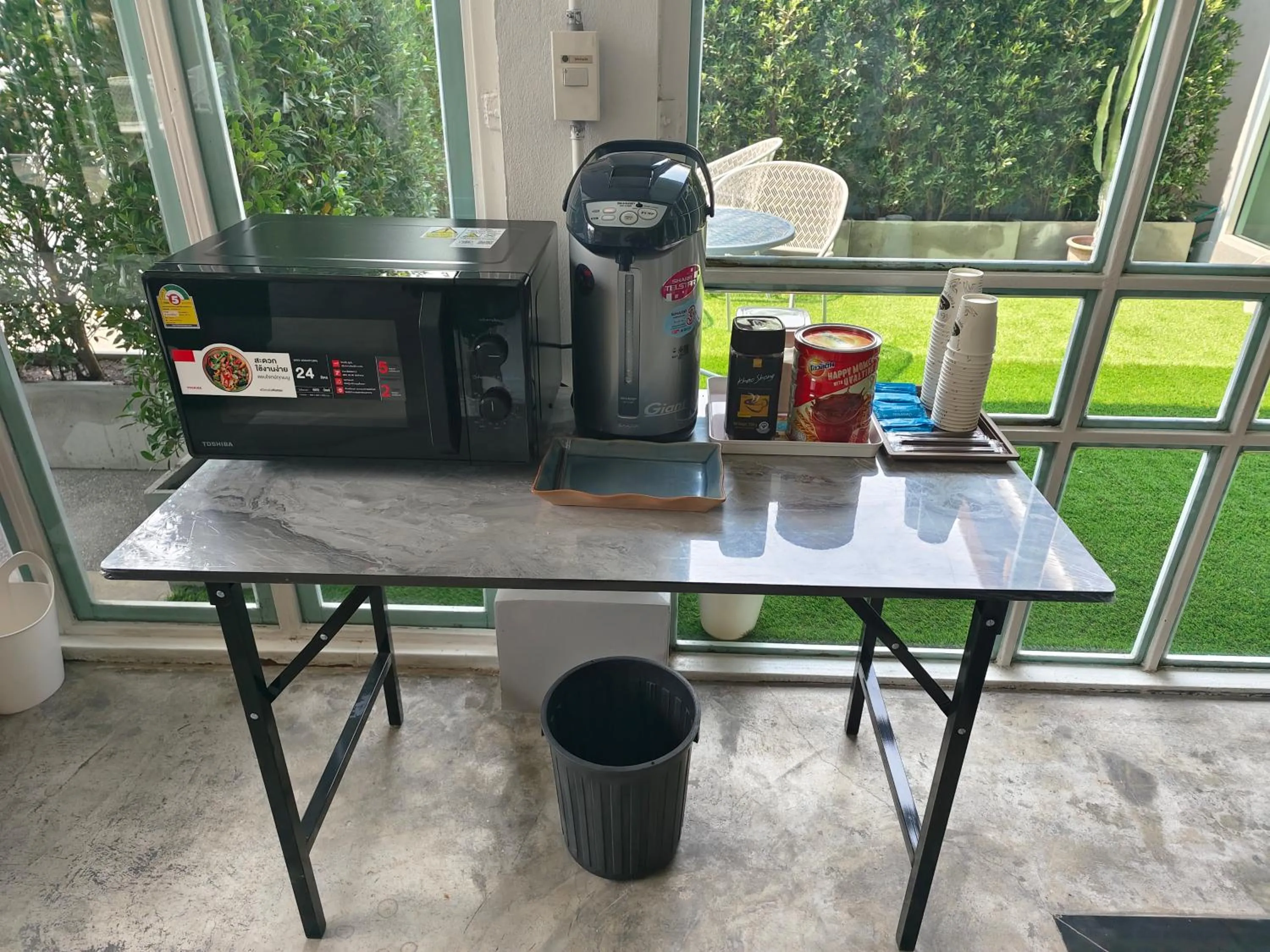 Coffee/tea facilities in The Guest Chang Moi Boutique Hotel