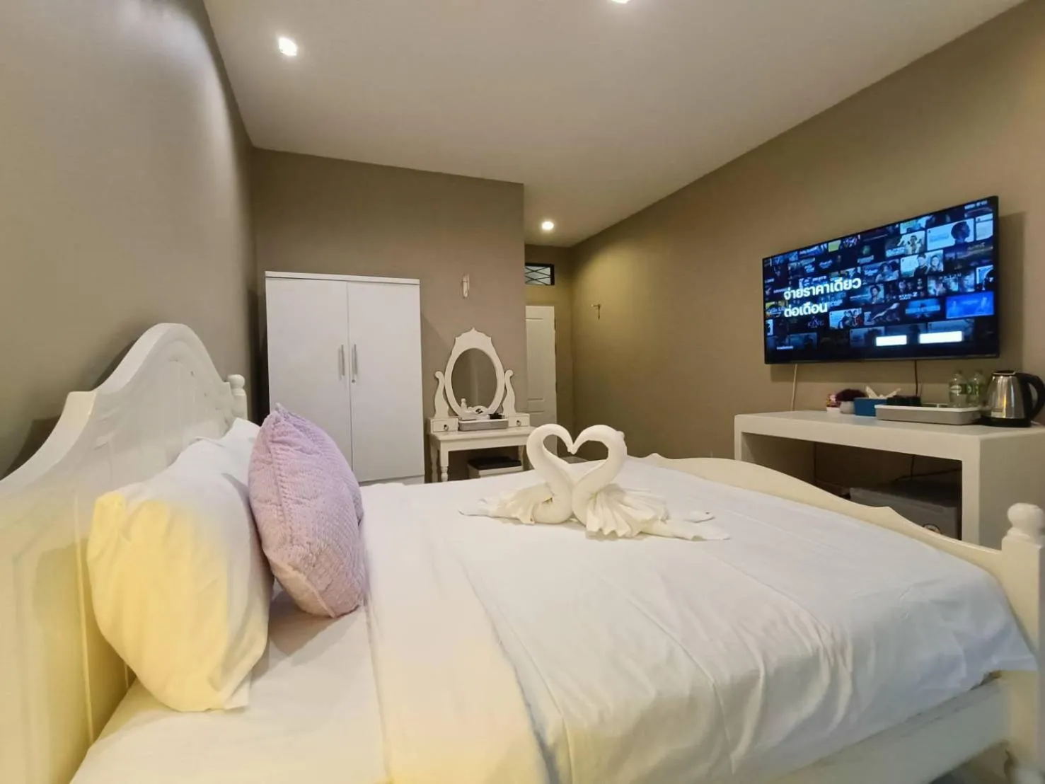 Bedroom, Bed in The Guest Chang Moi Boutique Hotel