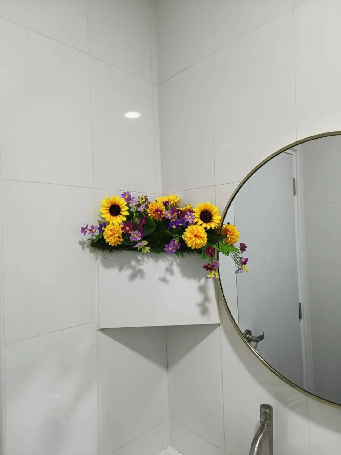 Bathroom in The Guest Chang Moi Boutique Hotel