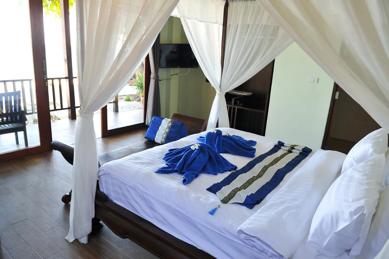 Day, Bed in Koh Tao Beach Club