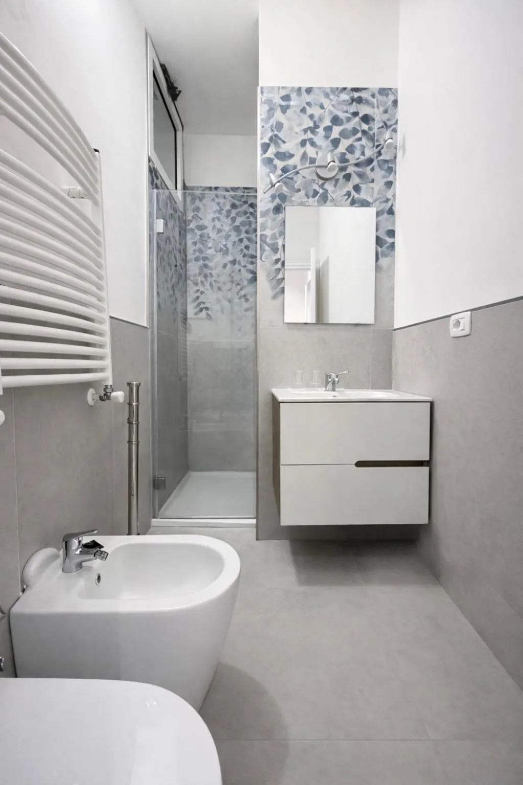 Shower in Hotel Sinuessa Terme