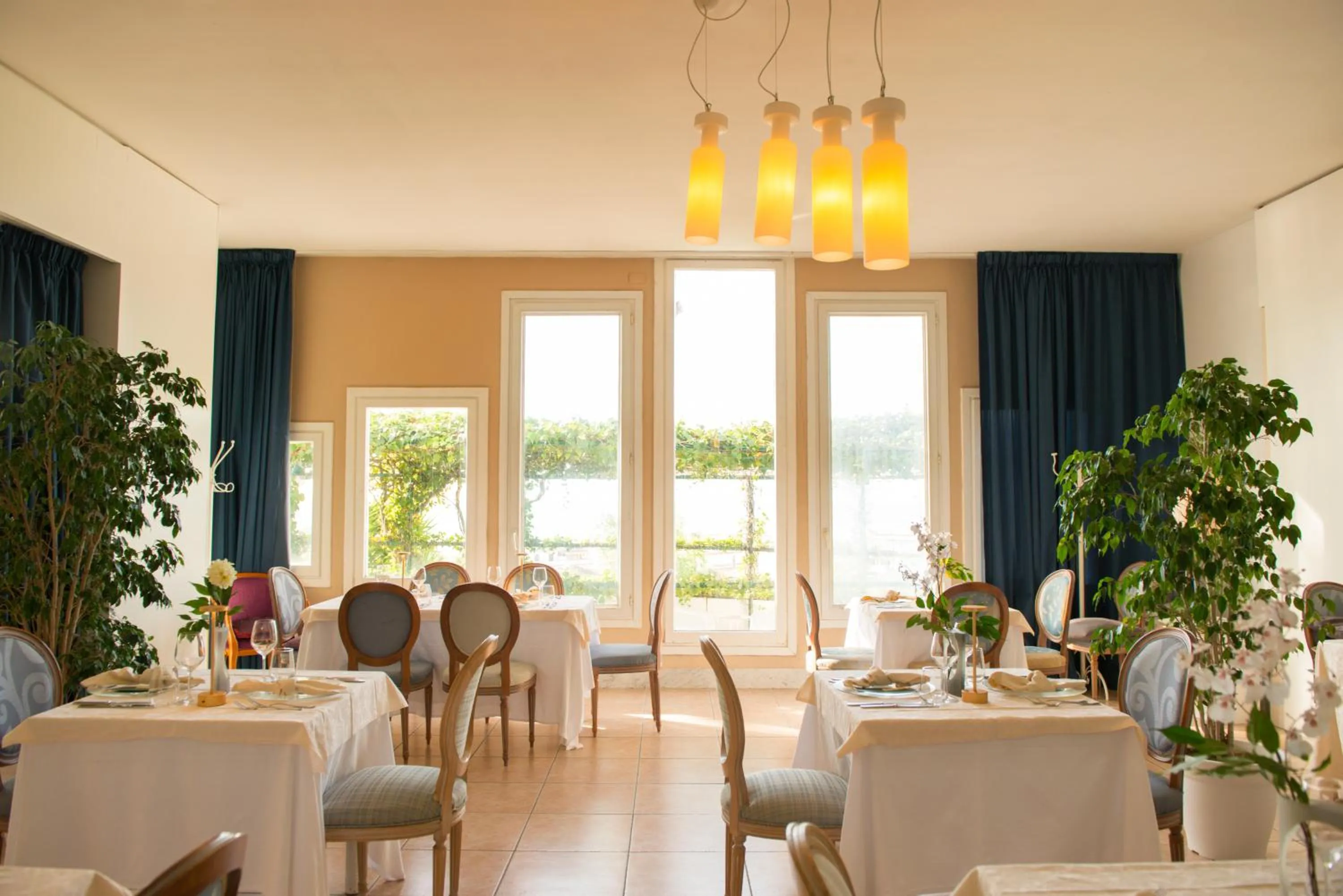 Restaurant/places to eat in Hotel Sinuessa Terme
