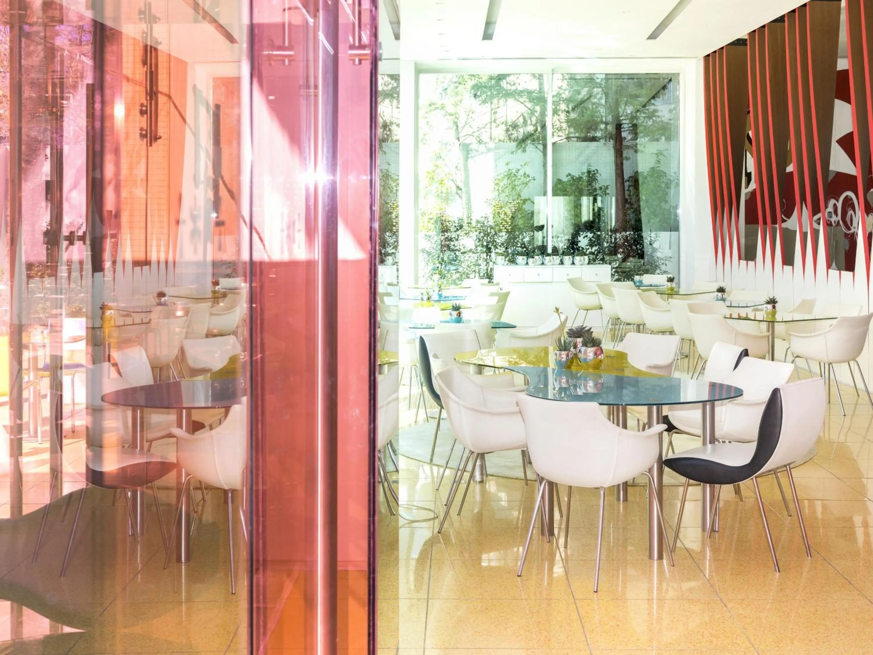 Breakfast in Semiramis