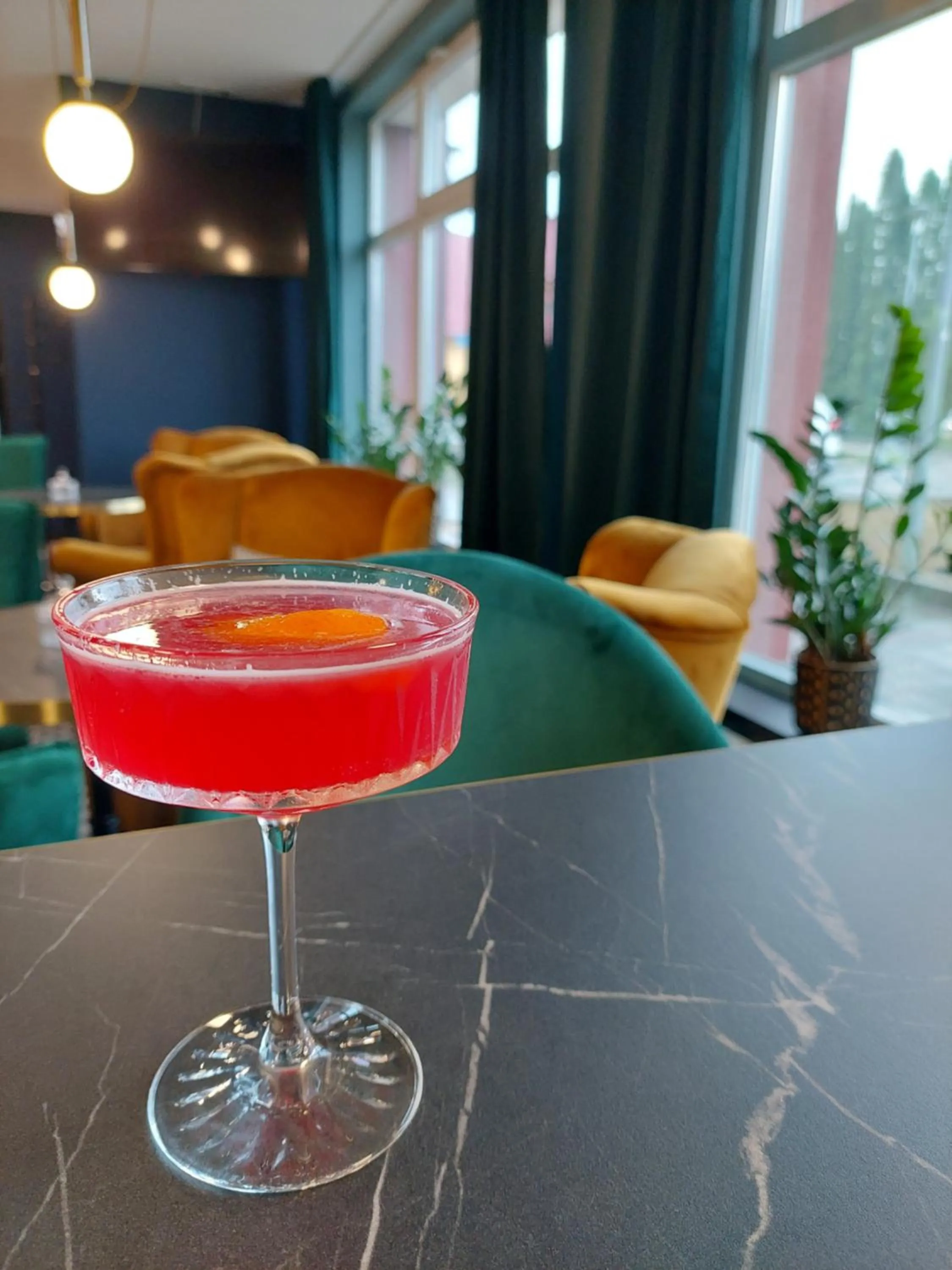 Bowling in Hotel Alfa