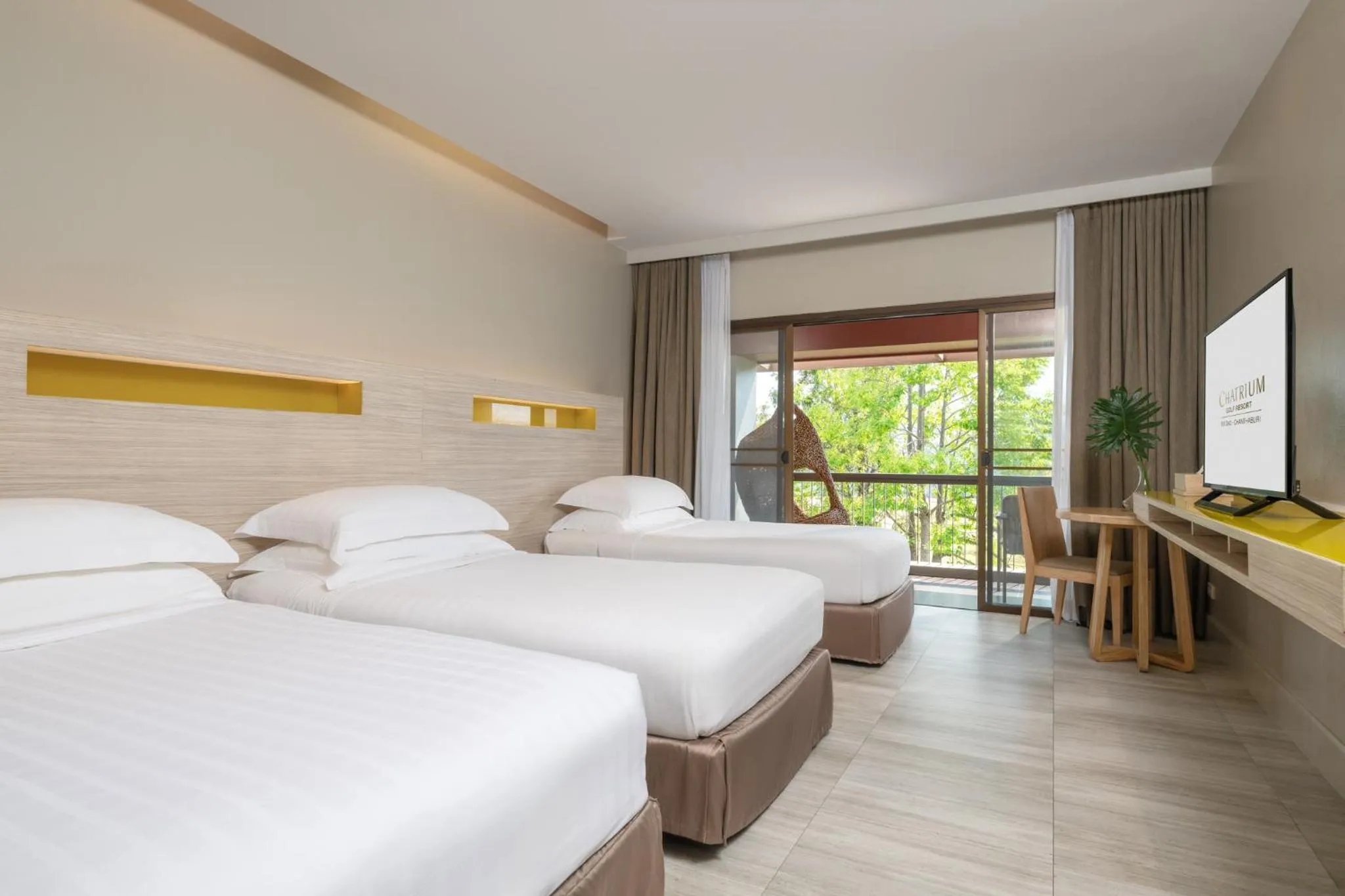 Bedroom, Bed in Chatrium Golf Resort Soi Dao Chanthaburi