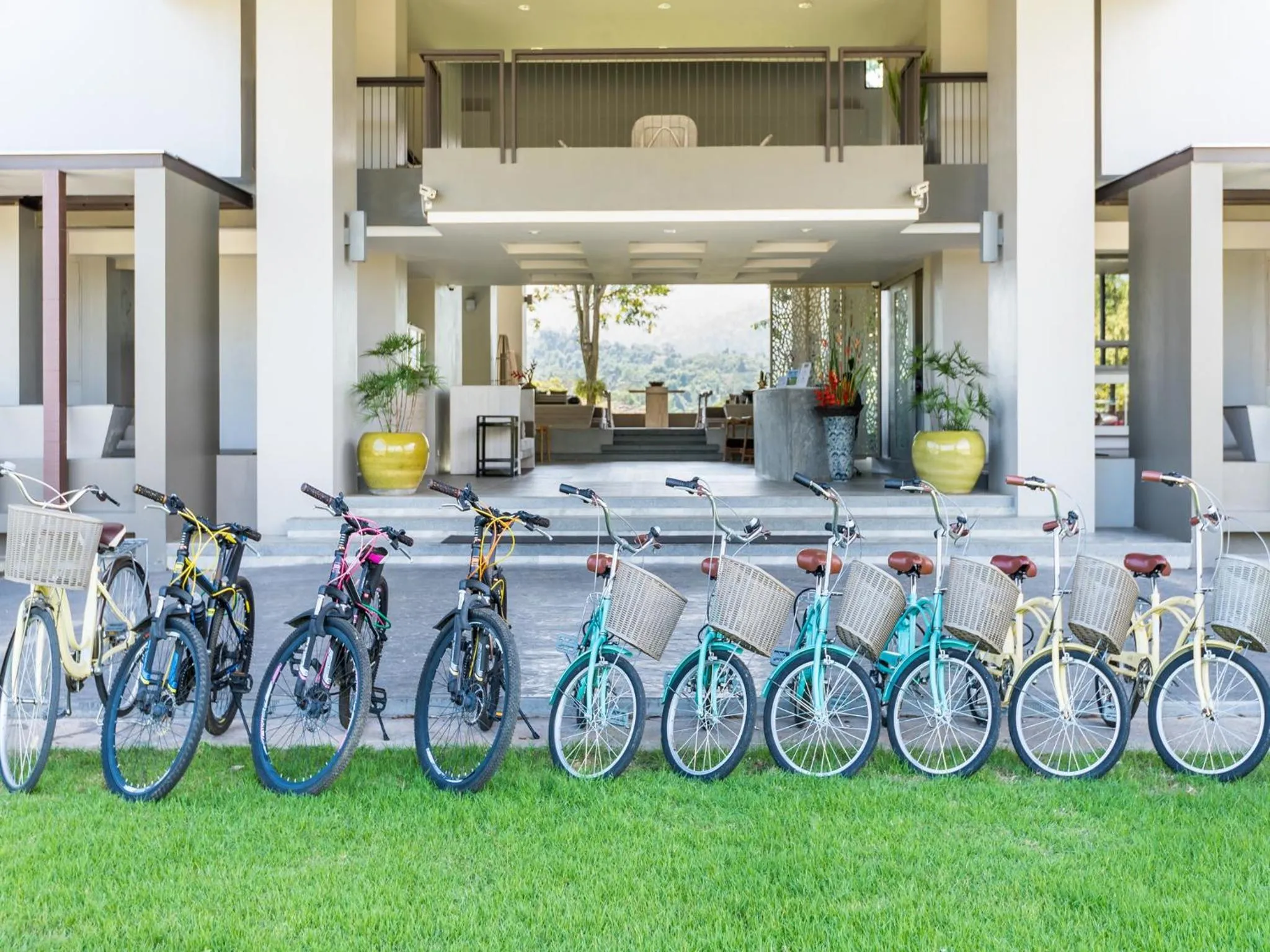 Cycling in Chatrium Golf Resort Soi Dao Chanthaburi