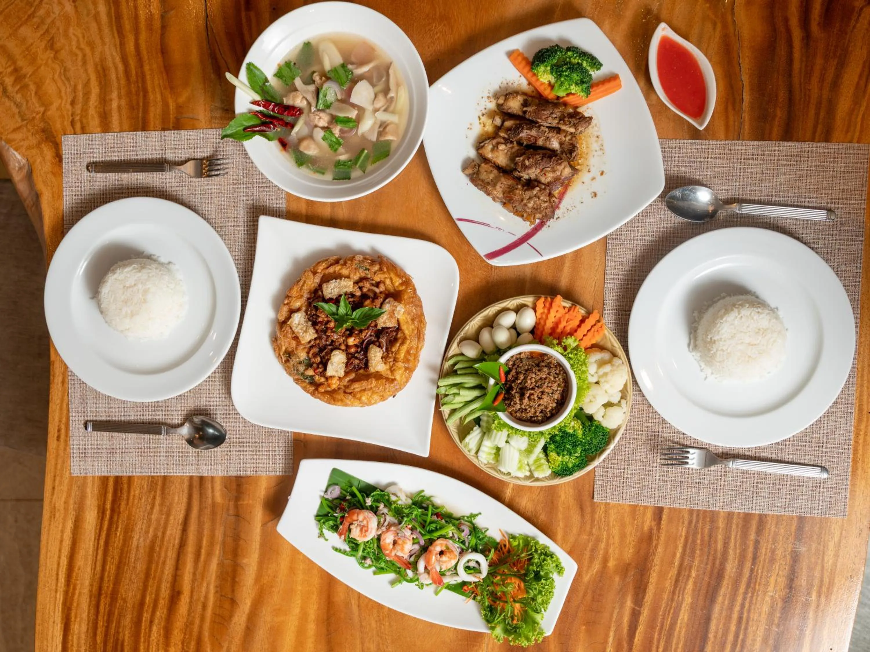 Food and drinks in Chatrium Golf Resort Soi Dao Chanthaburi