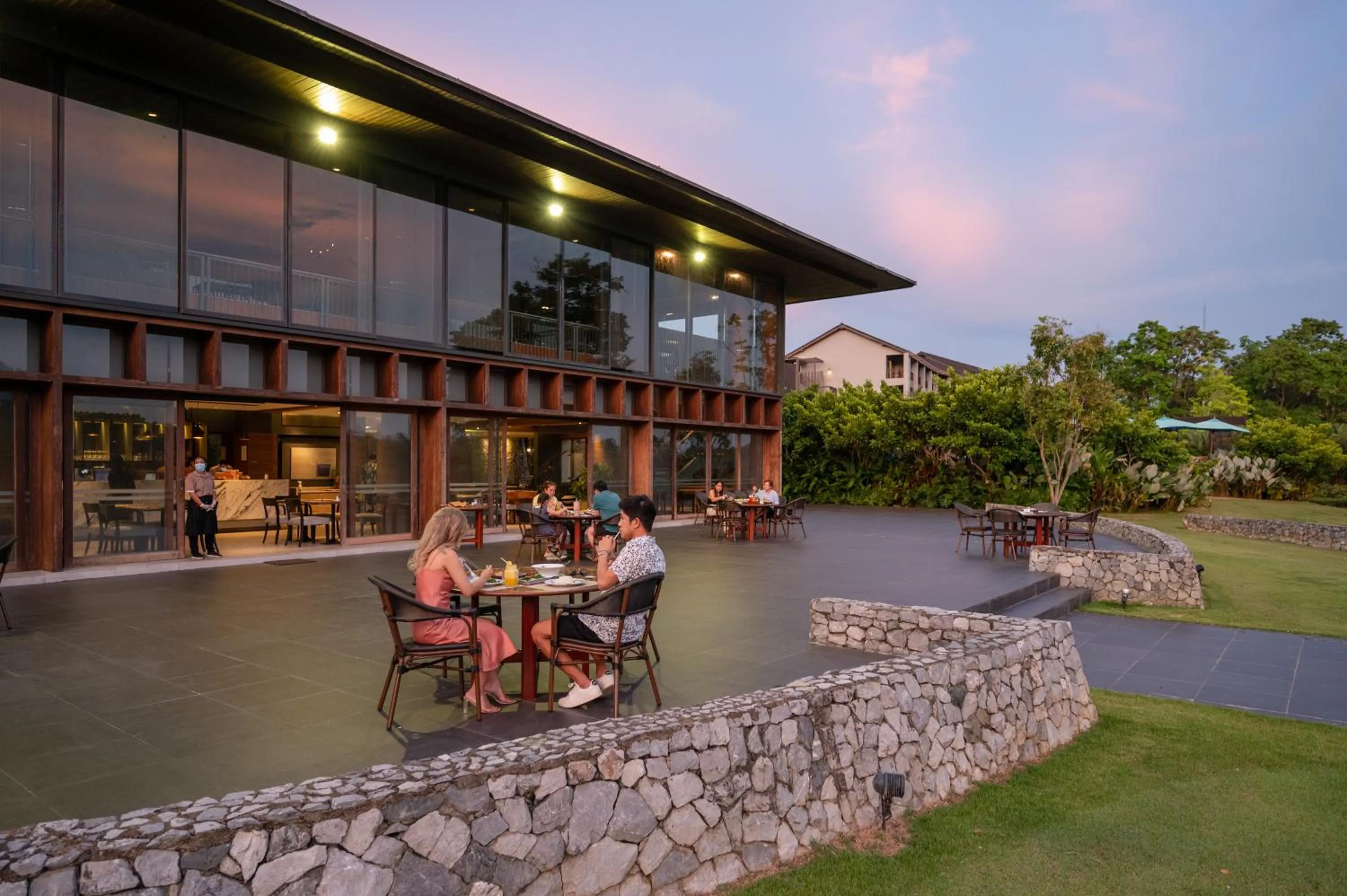 Restaurant/places to eat in Chatrium Golf Resort Soi Dao Chanthaburi