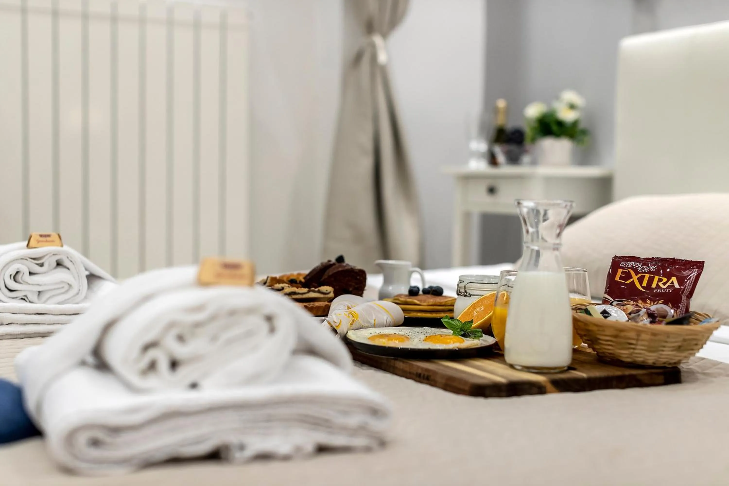 Breakfast, Bed in Bella Roma Luxury Accommodation, Vatican City - Liberty Collection