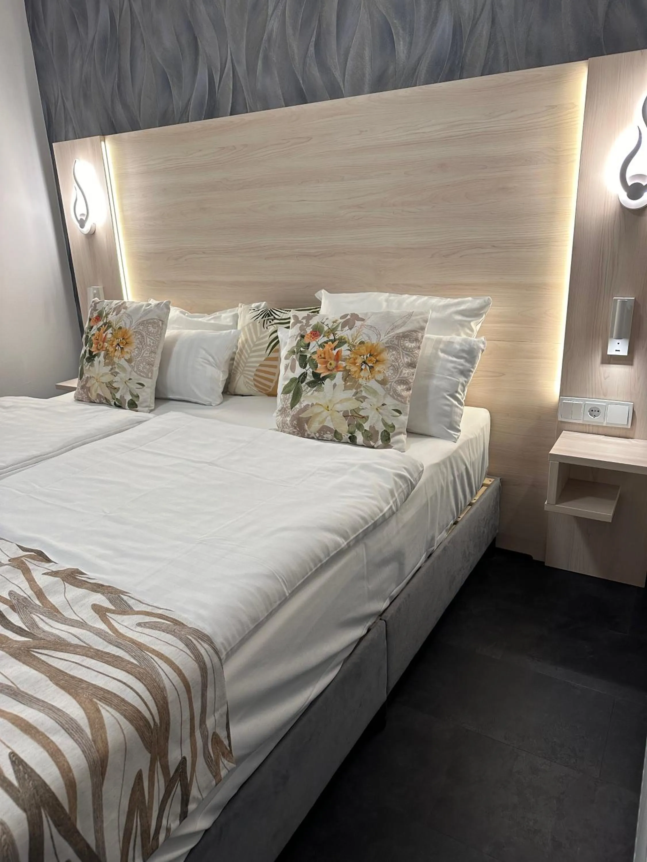 Bed in Villa Schaumburg - Boutique Hotel