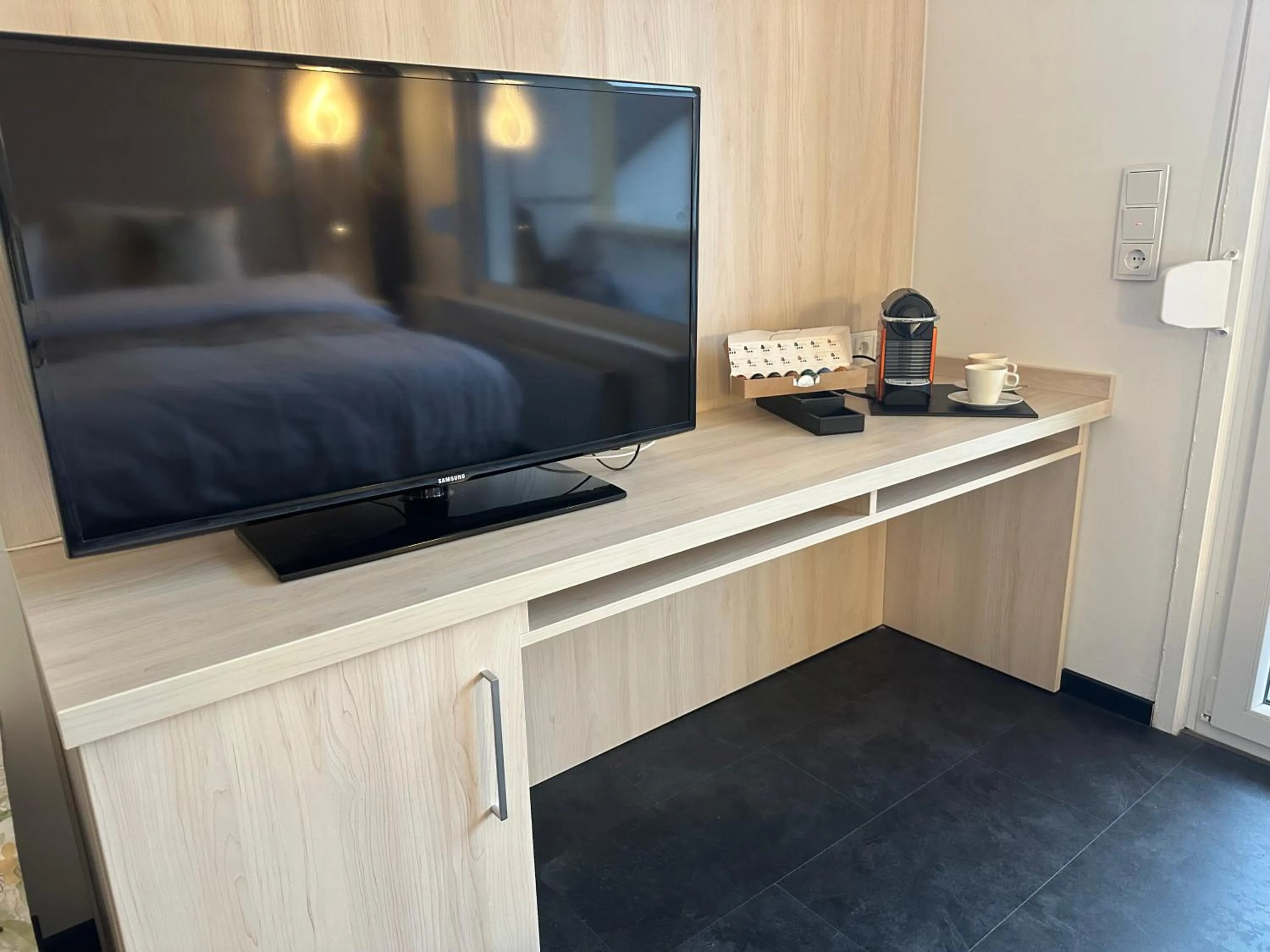 TV and multimedia in Villa Schaumburg - Boutique Hotel