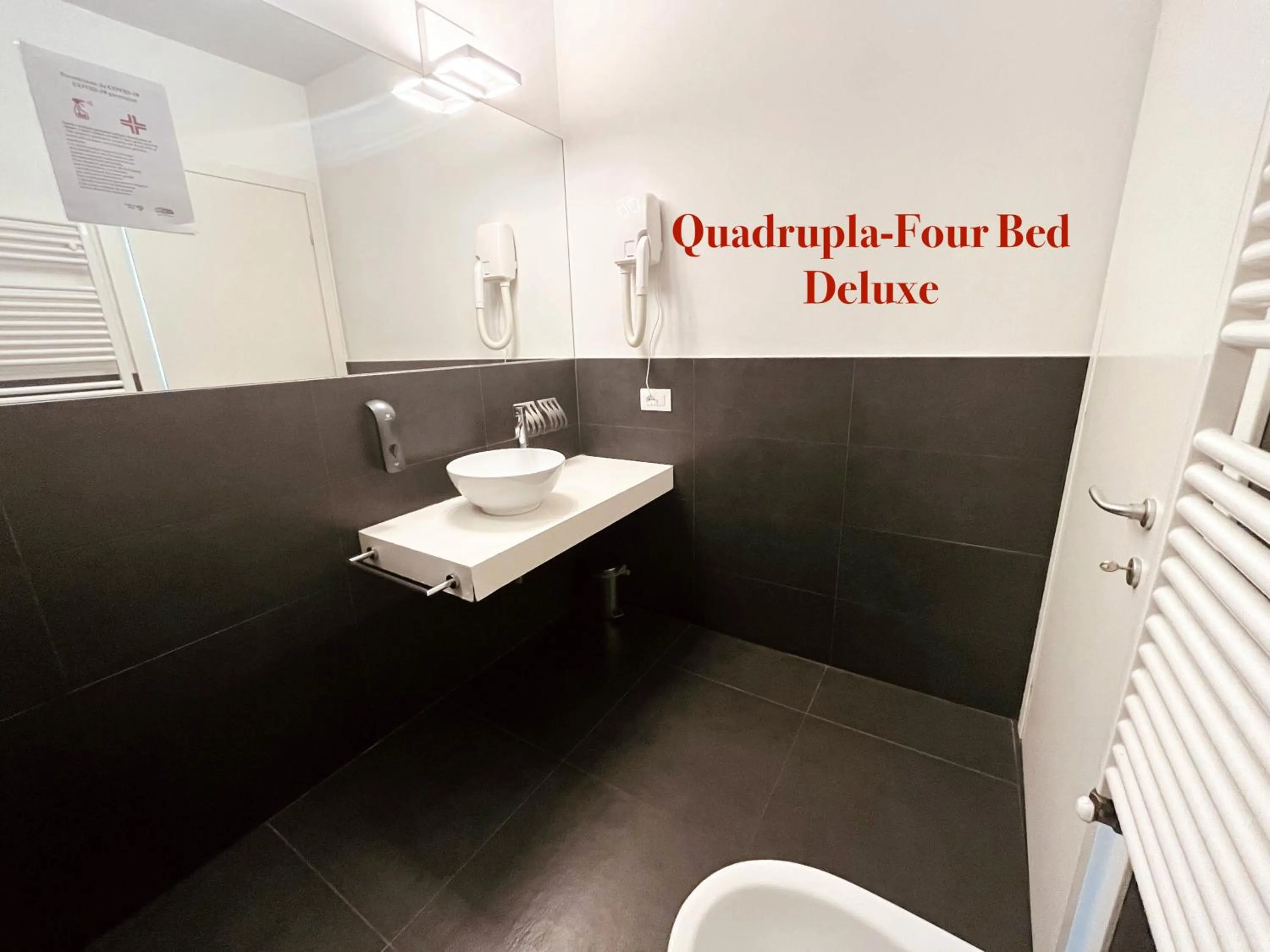 Toilet in DiMoras house Verona