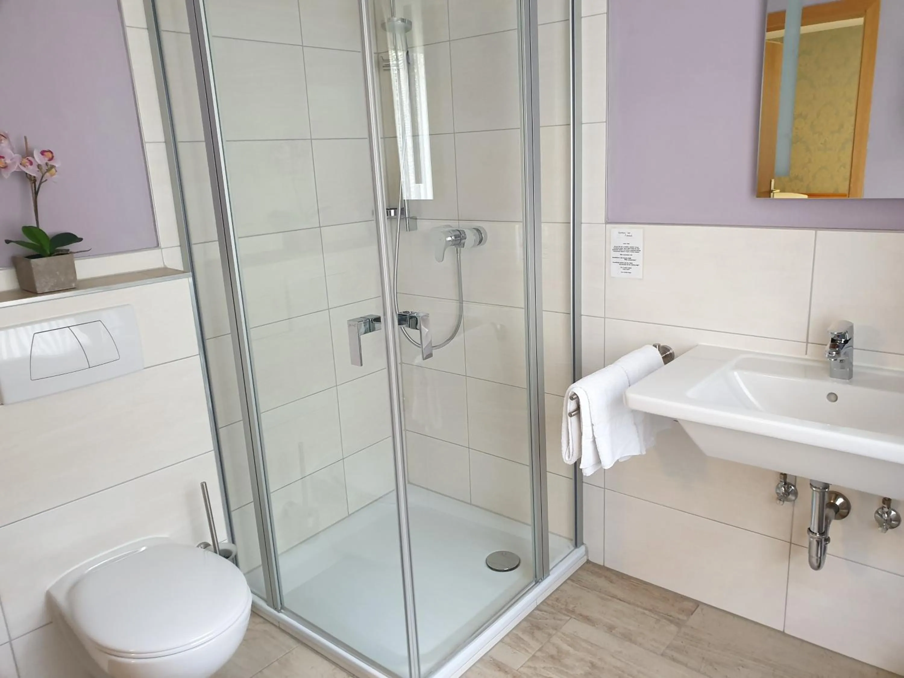 Bathroom in Gasthaus Zum Rebstock