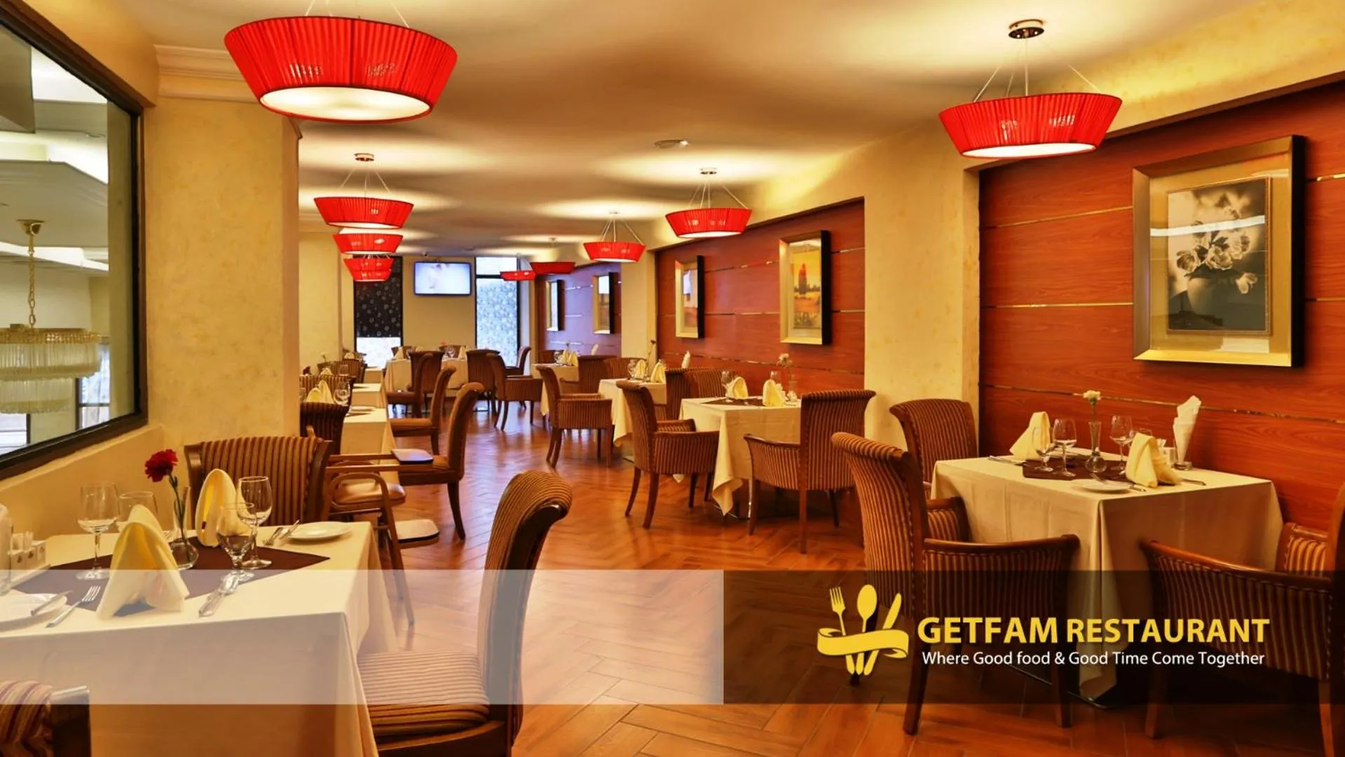 Restaurant/places to eat in Getfam Hotel
