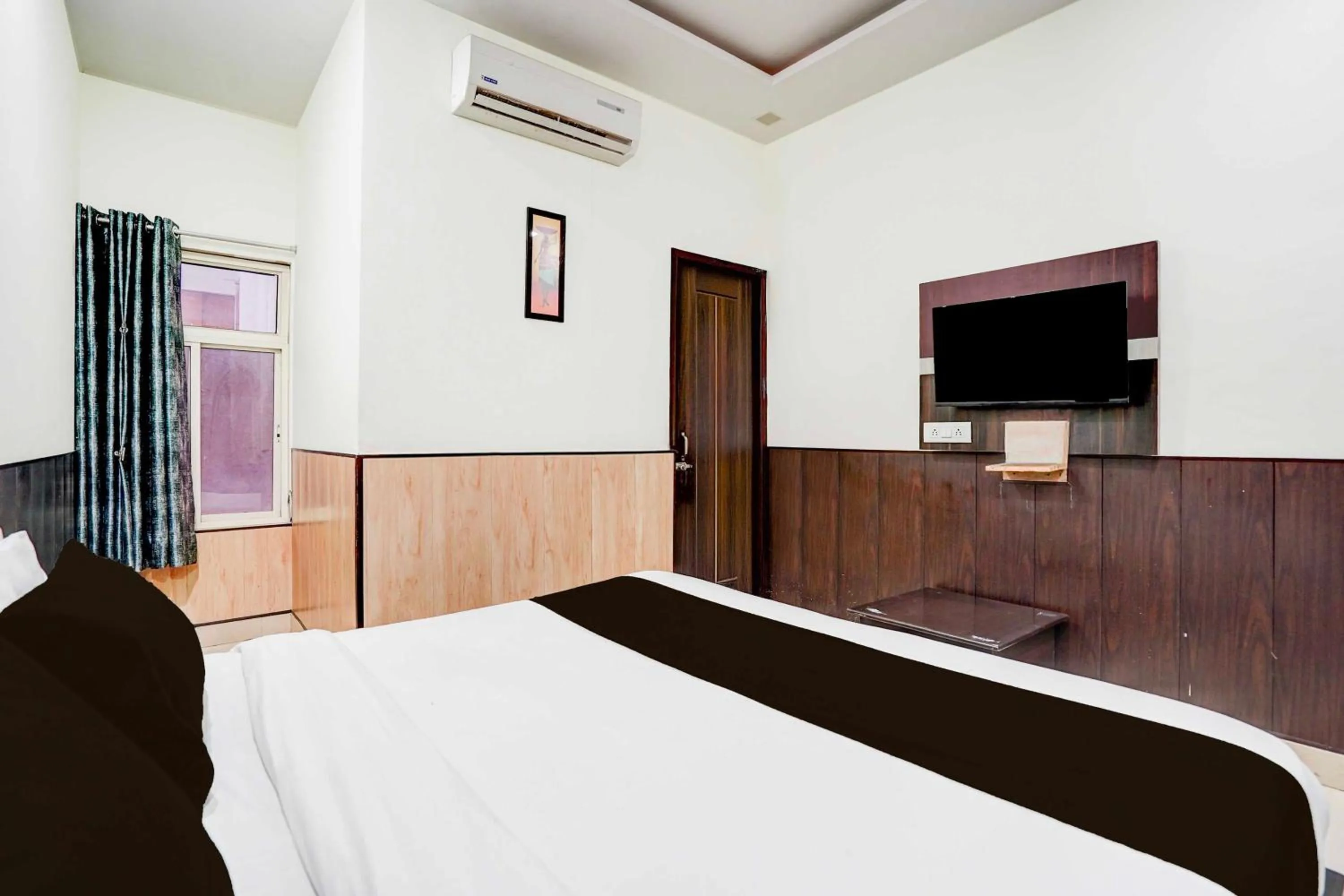 Bedroom, Bed in Hotel O Faizabad Road Opp BBD University