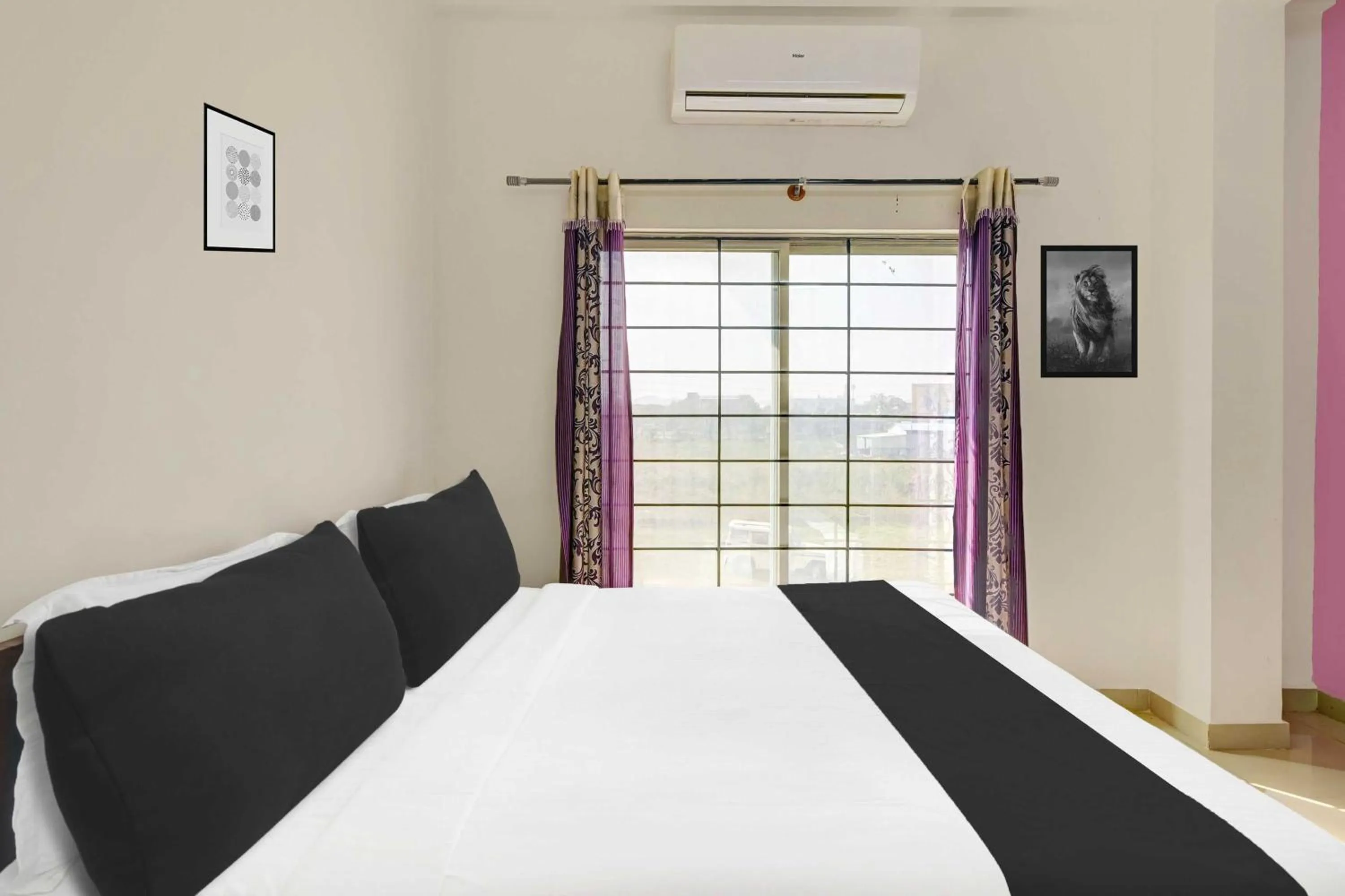 Bedroom, Bed in Hotel O Chikmangaluru Near Railway Station