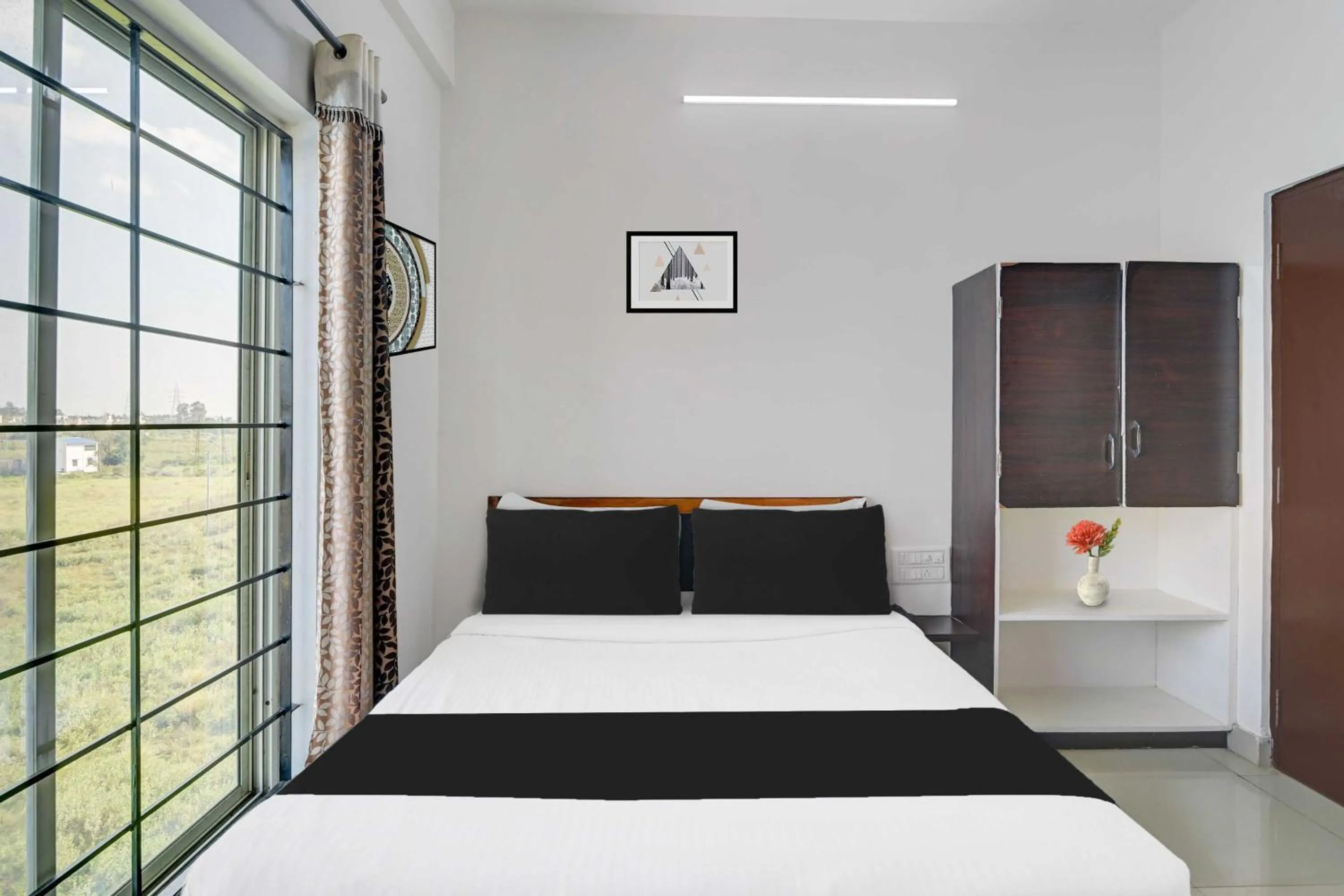Bedroom, Bed in Hotel O Chikmangaluru Near Railway Station