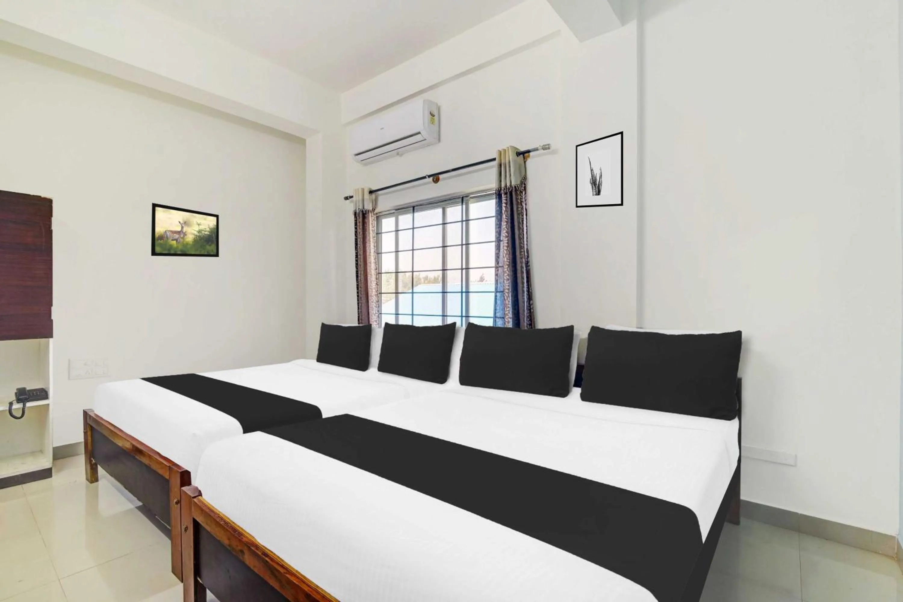 Bedroom, Bed in Hotel O Chikmangaluru Near Railway Station