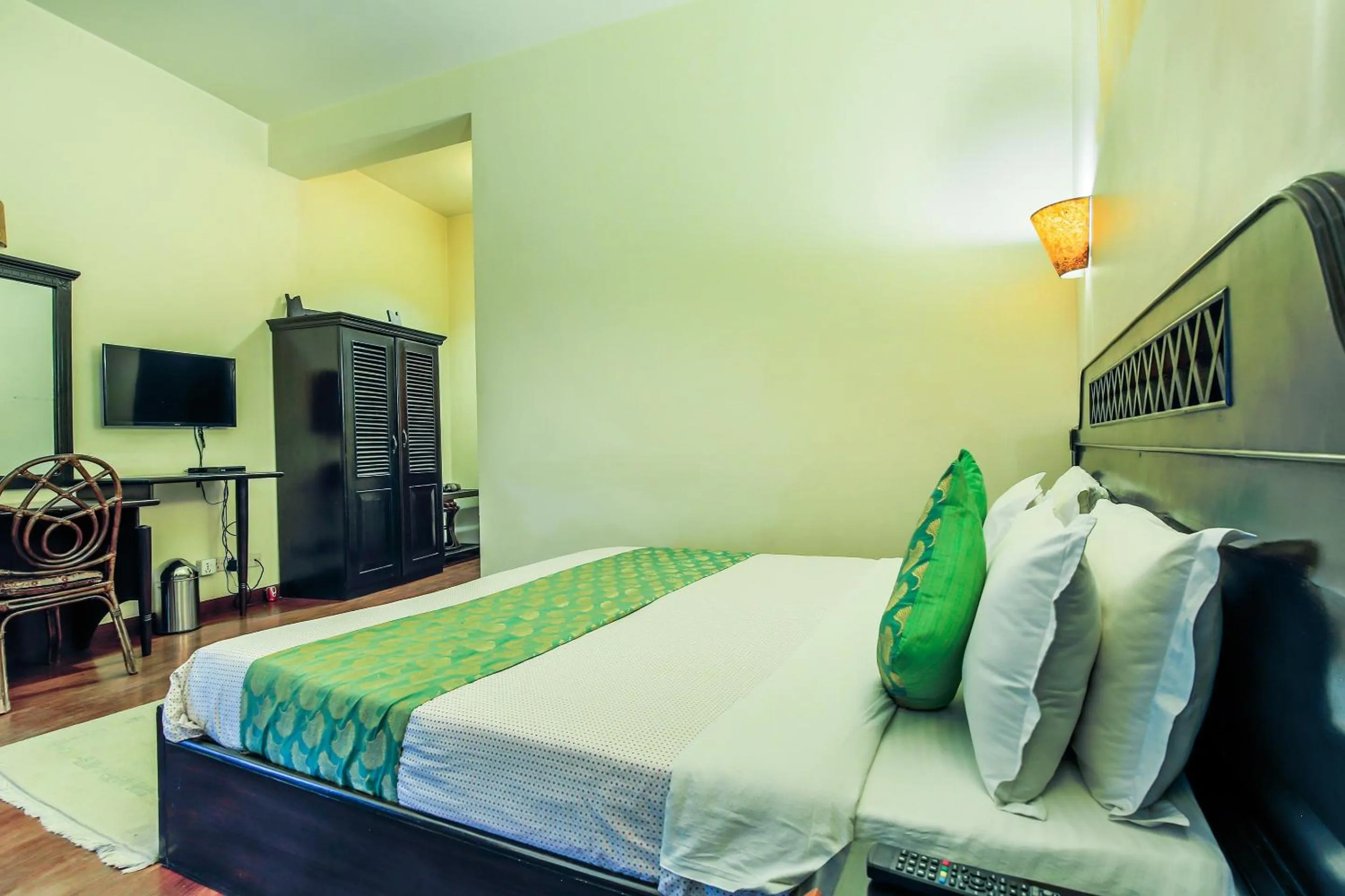 Bed in Siddhartha Hotel Narayangarh