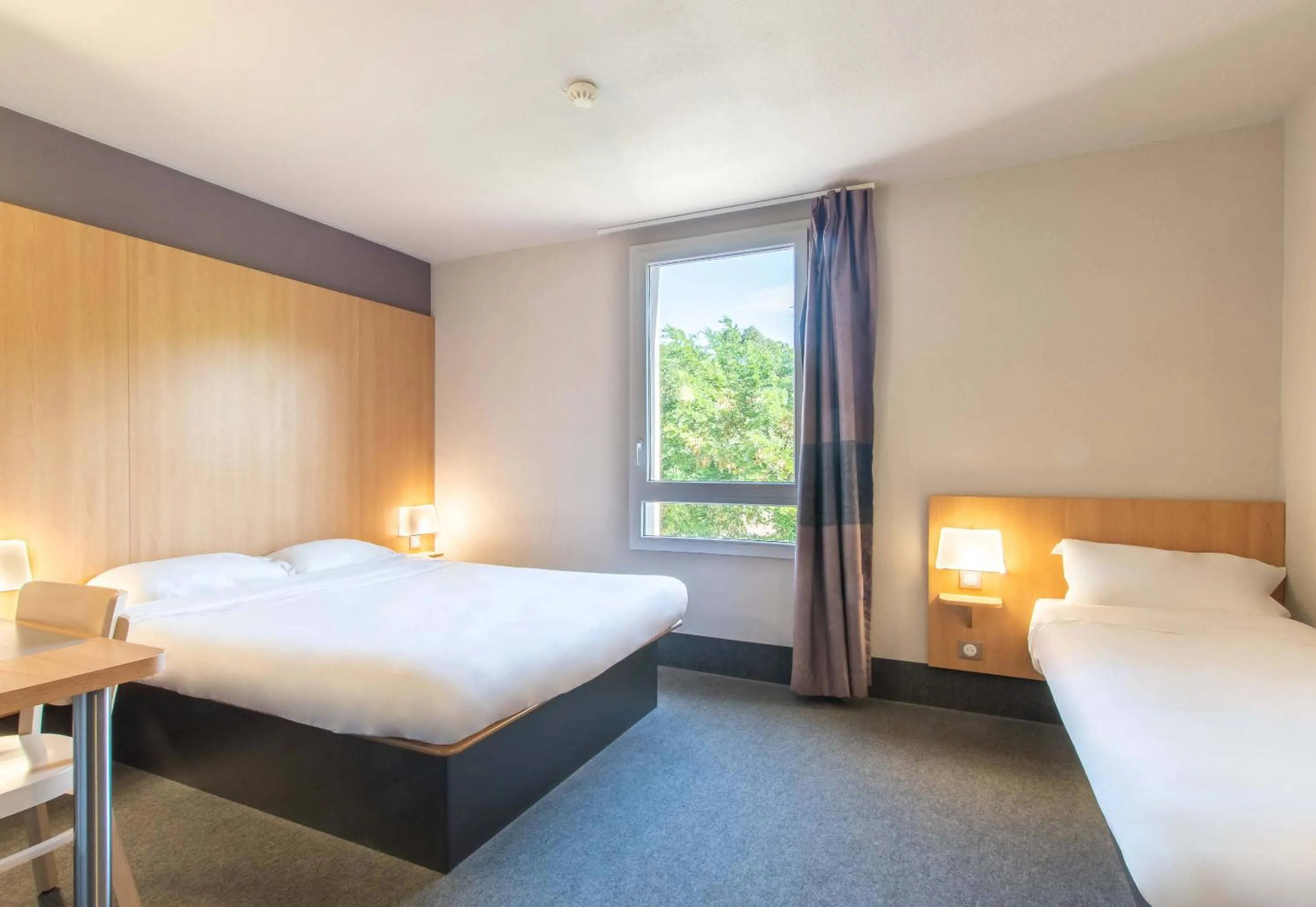 Bedroom, Bed in B&B HOTEL Alès - Pôle Mécanique