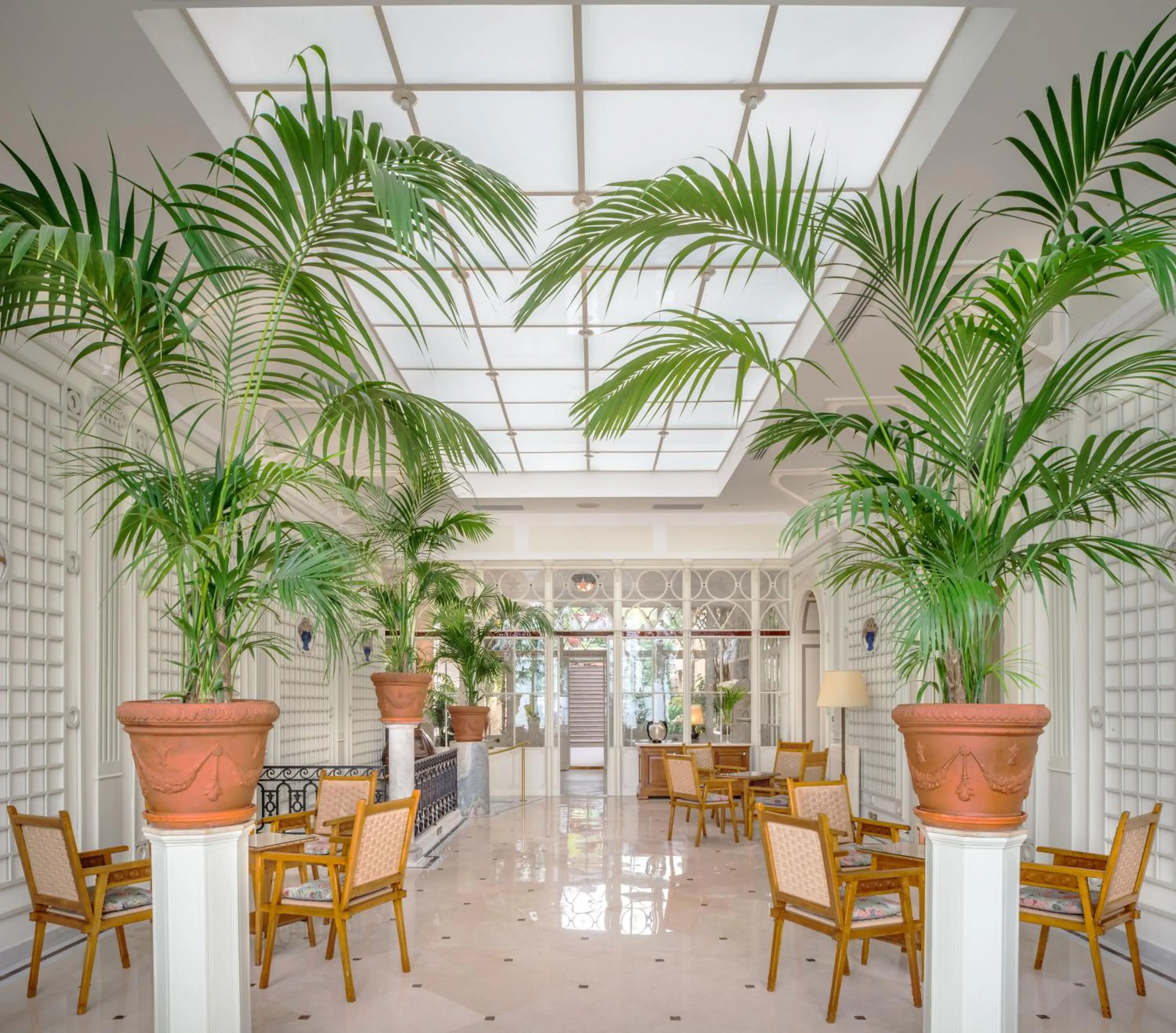 Spring in Grand Hotel Excelsior Vittoria