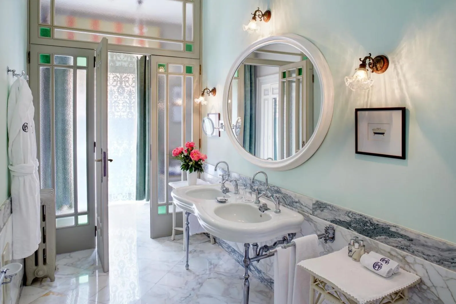 Bathroom in Grand Hotel Excelsior Vittoria