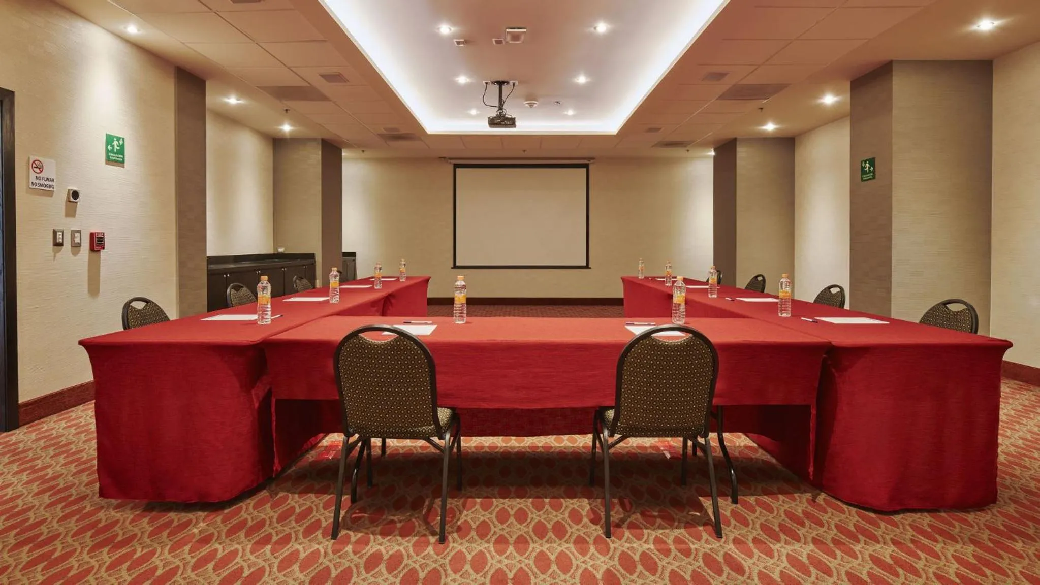 Meeting/conference room in Holiday Inn Express & Suites Chihuahua Juventud by IHG