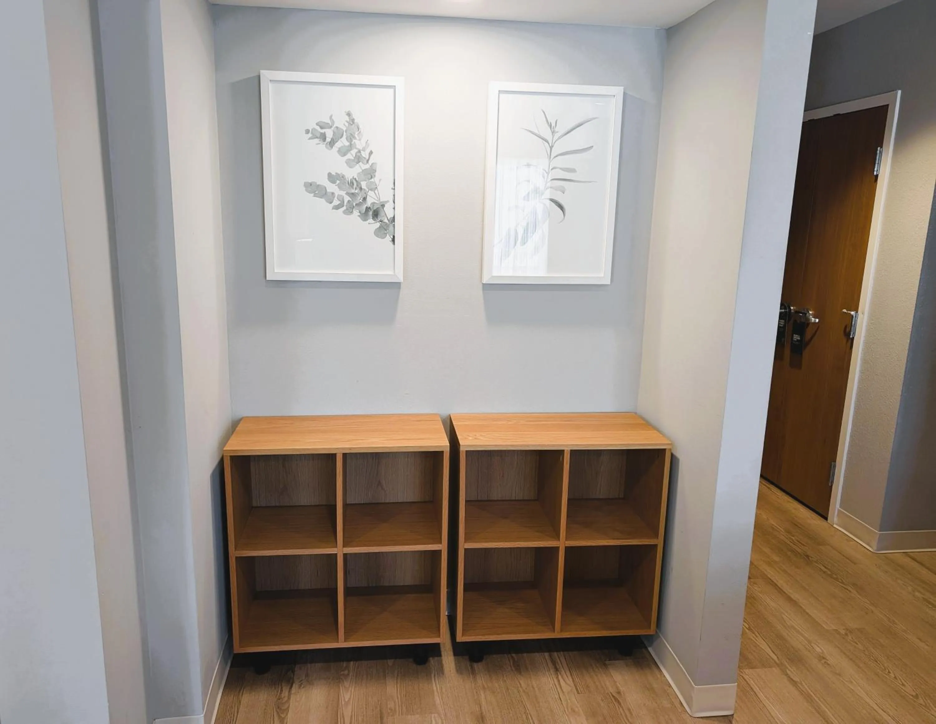 Photo of the whole room in Holiday Inn Morgantown-University Area by IHG