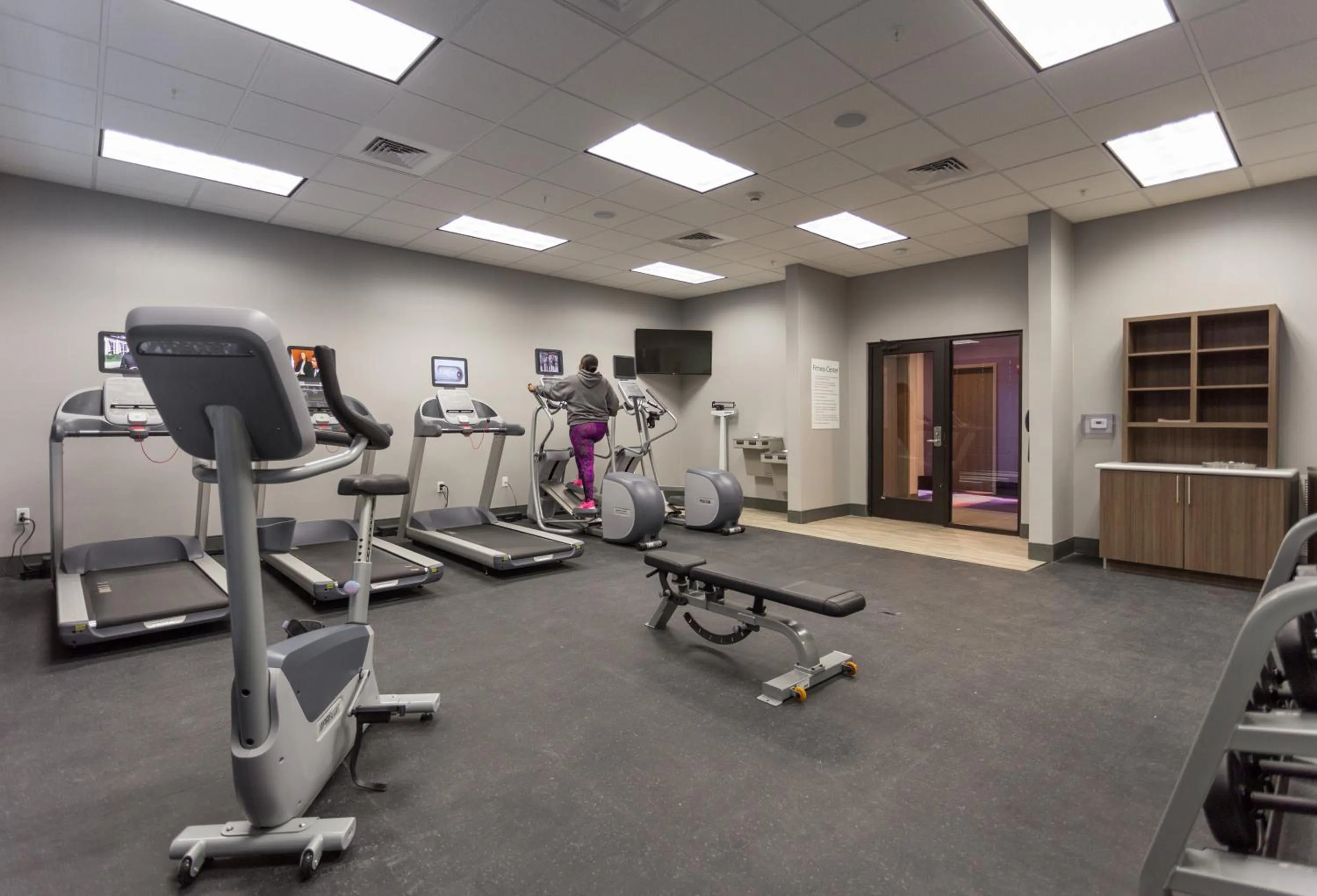 Fitness centre/facilities in Holiday Inn San Marcos Convention Center by IHG