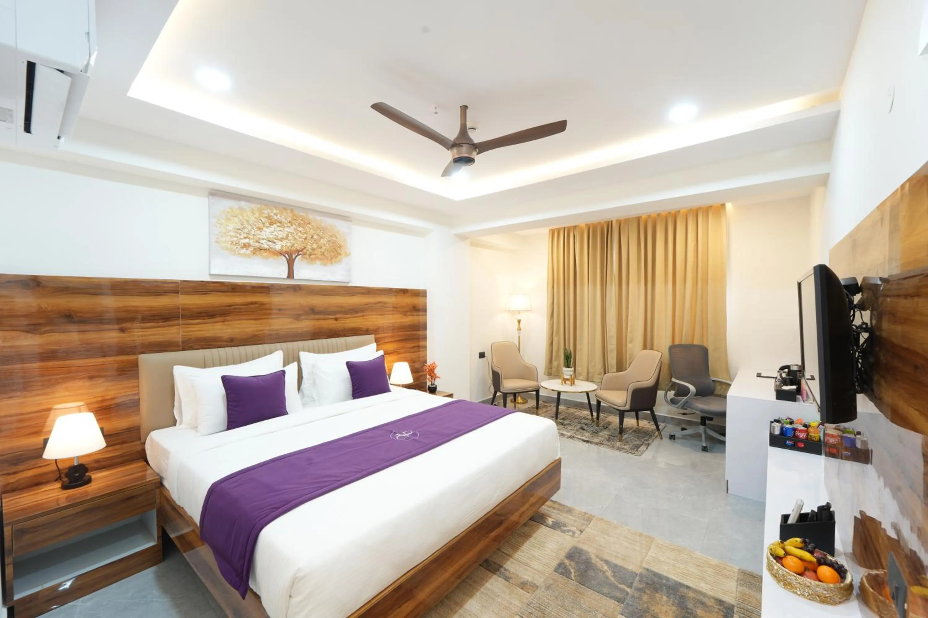 Photo of the whole room, Bed in VOVO Boutique Hotel