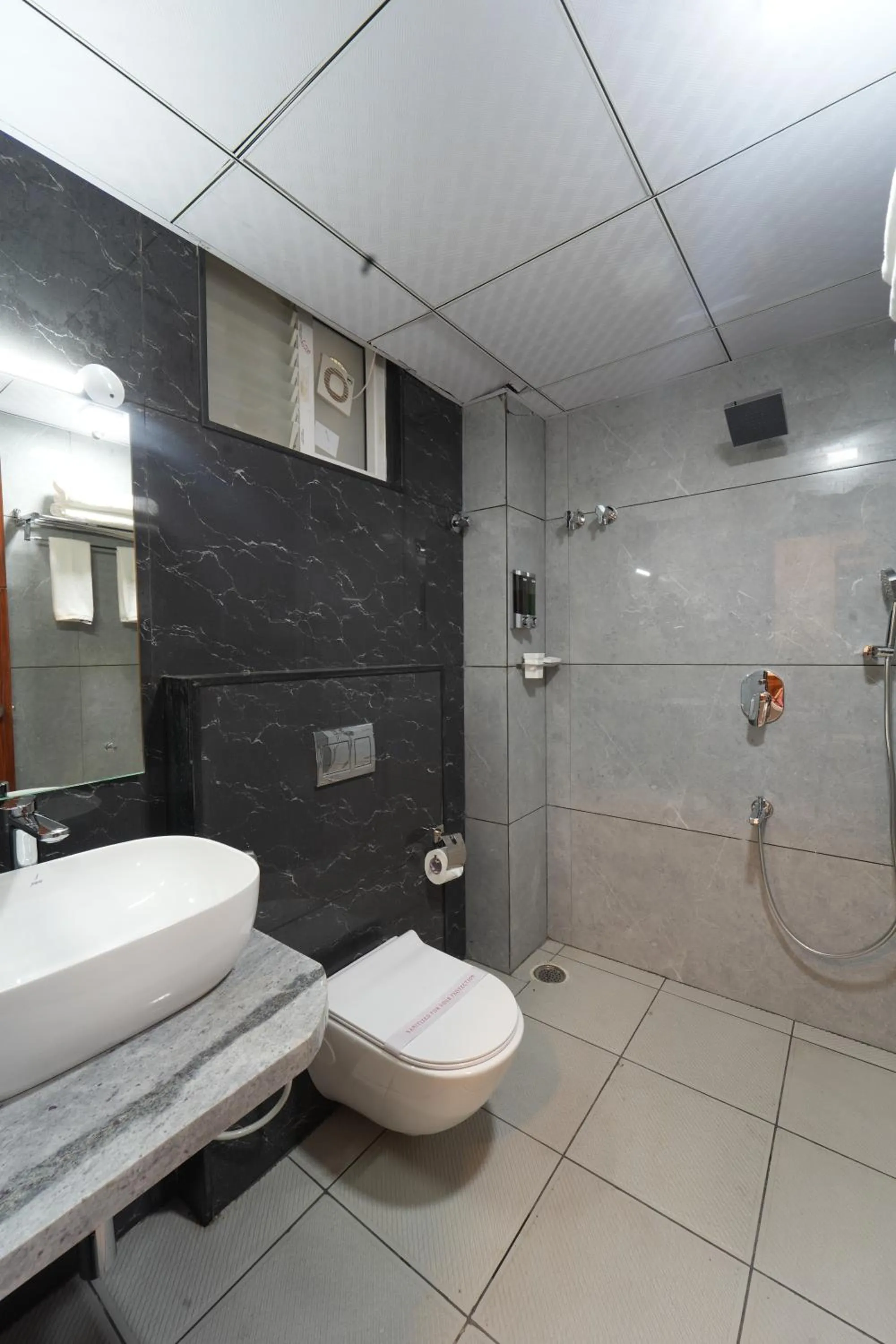 Shower in VOVO Boutique Hotel