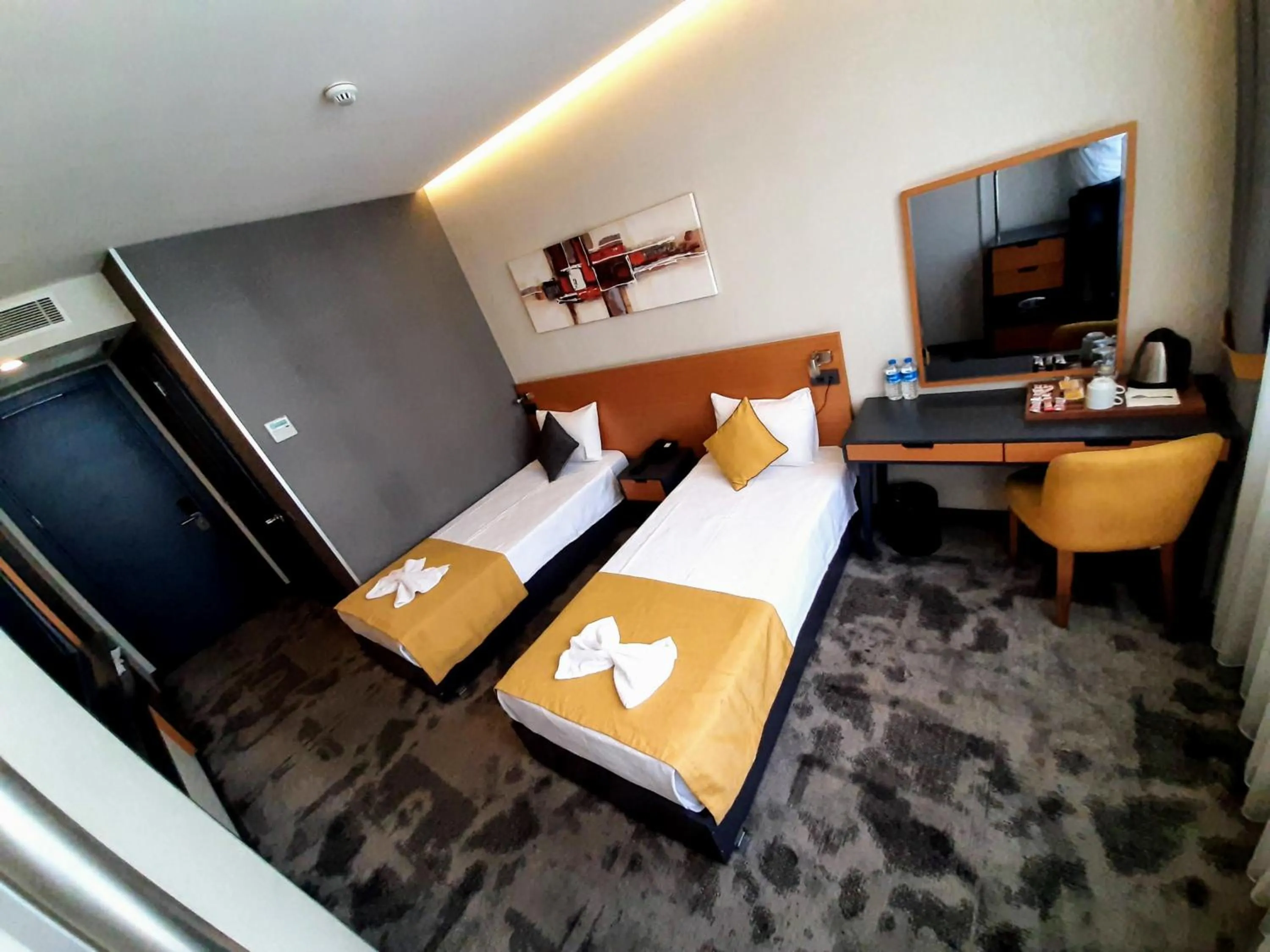 Photo of the whole room in Sapko Airport Hotel