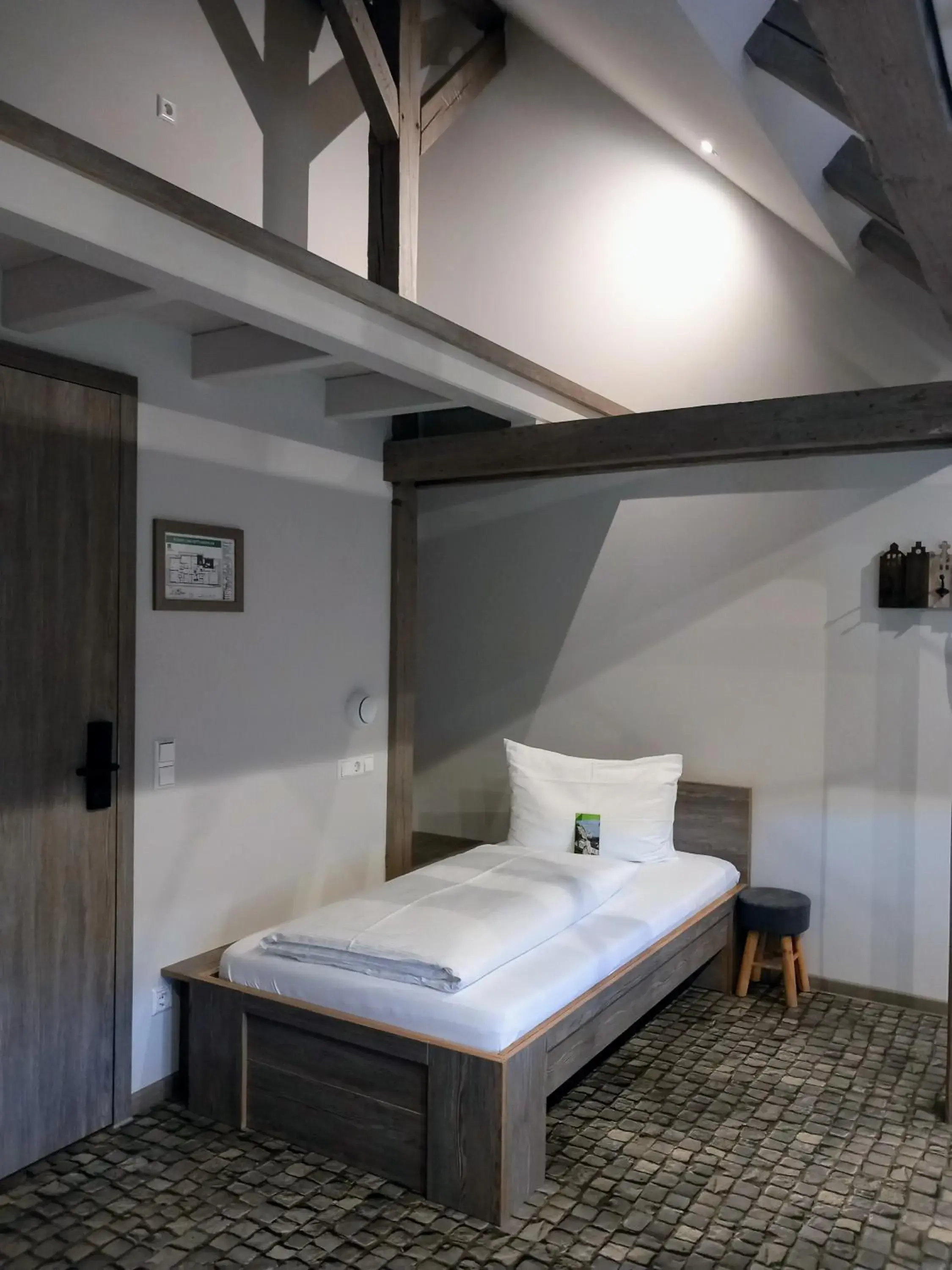 Standard Double Room - single occupancy in Kloster Bonlanden Standard Double Room - single occupancy in Kloster Bonlanden