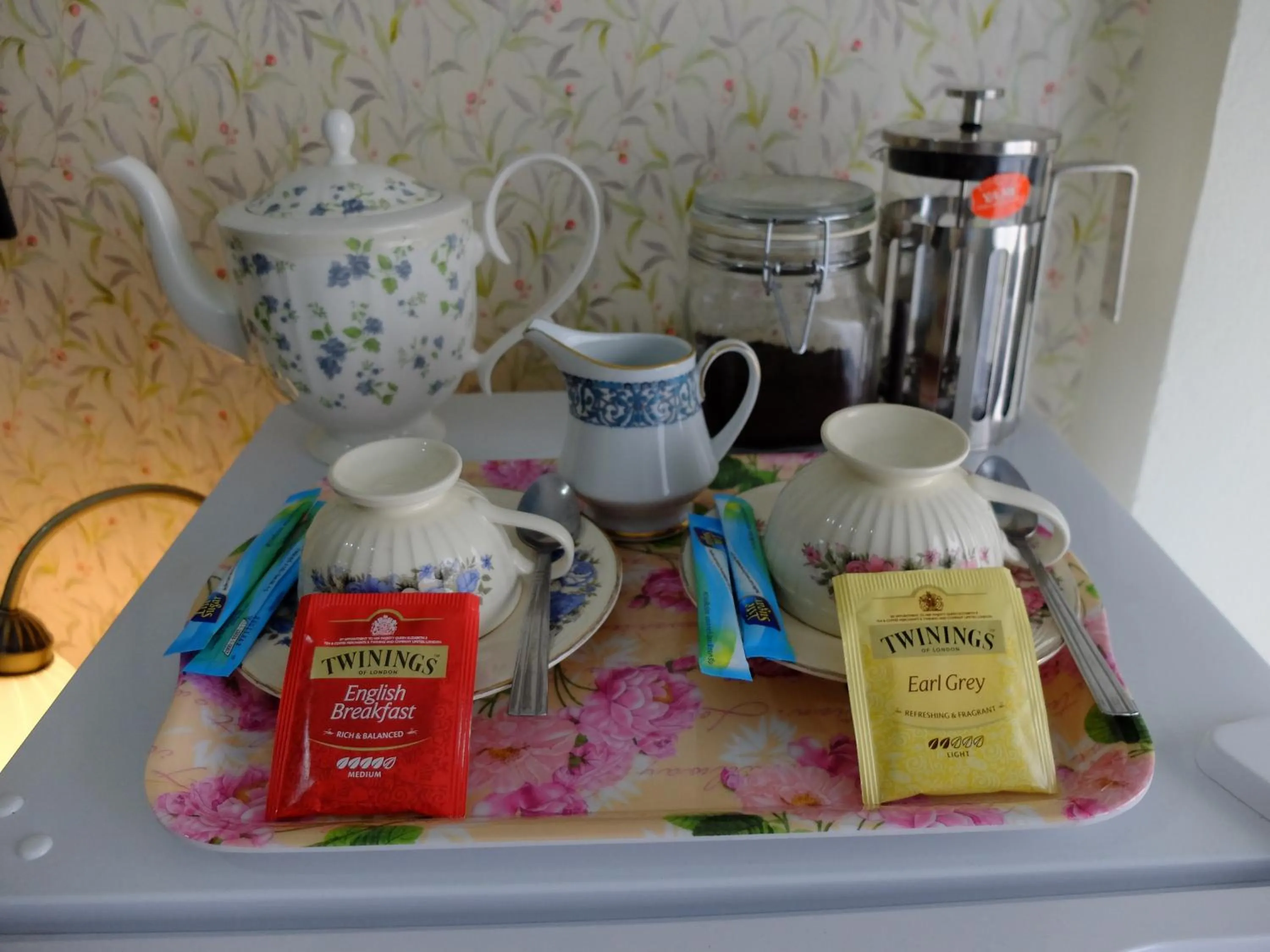 Coffee/tea facilities in The London Tearoom