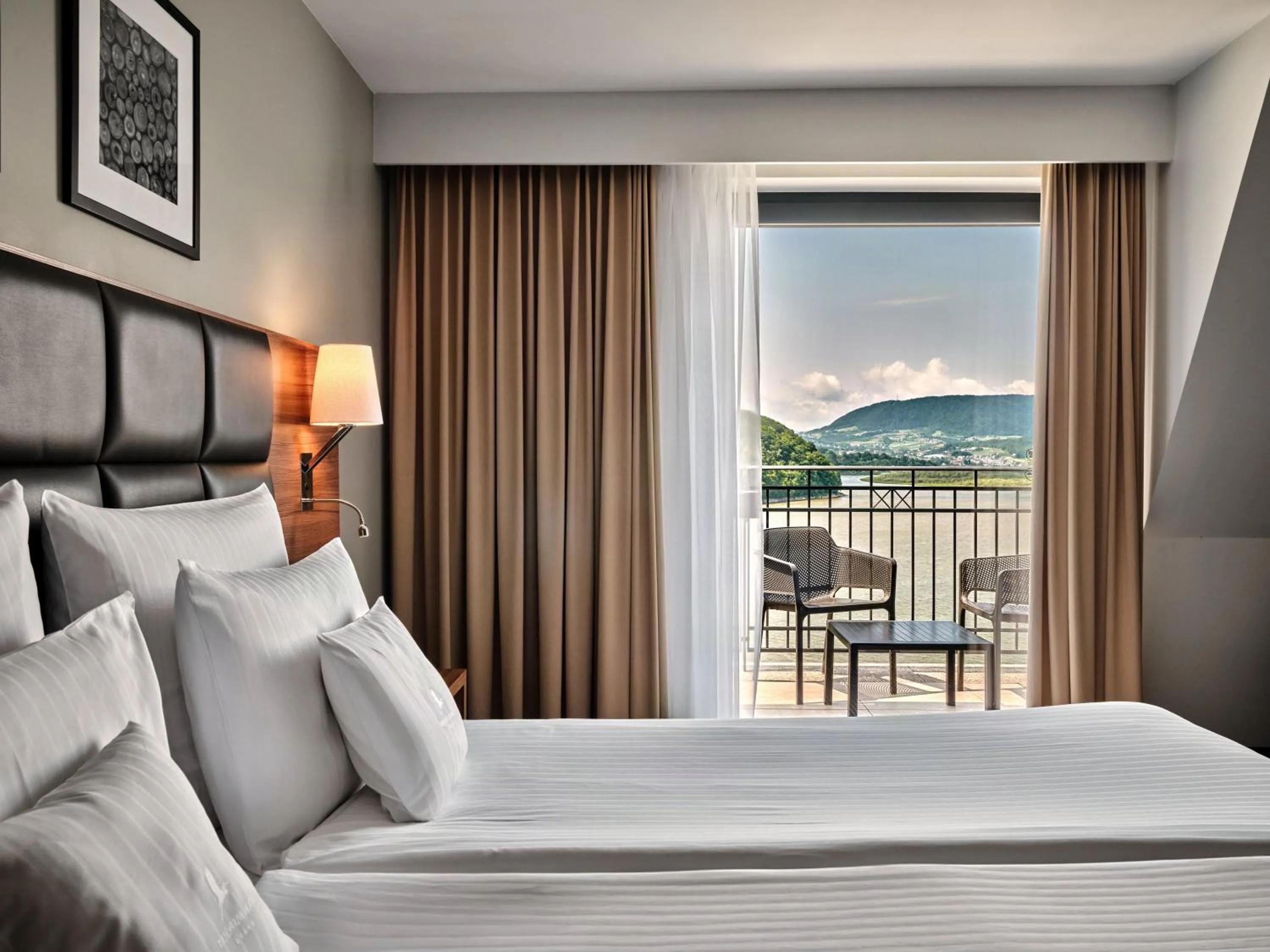 Bed in Heron Live Hotel Marina & SPA