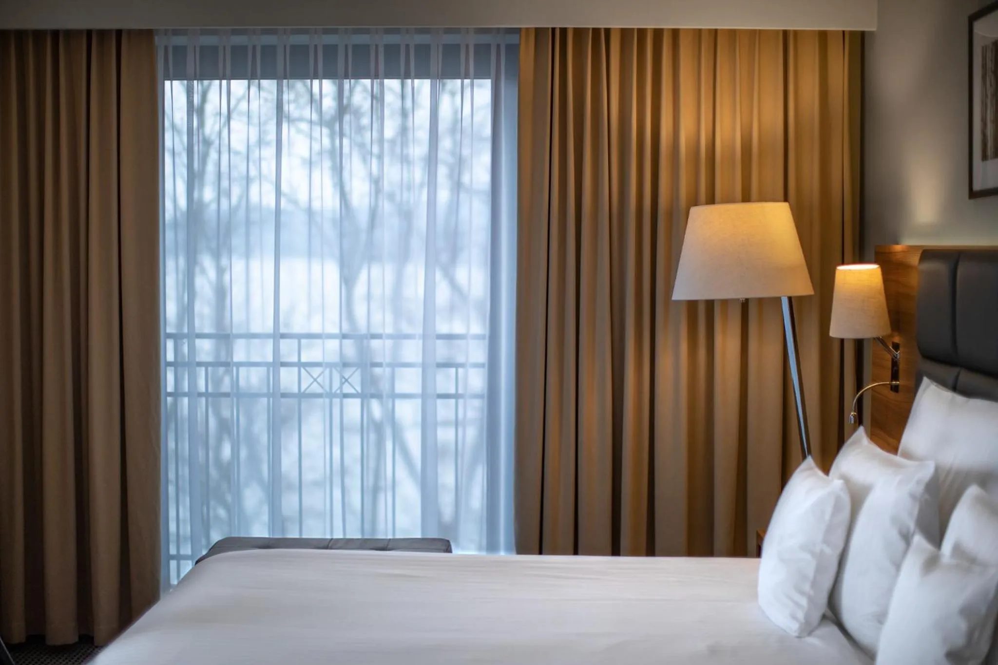 Bed in Heron Live Hotel Marina & SPA