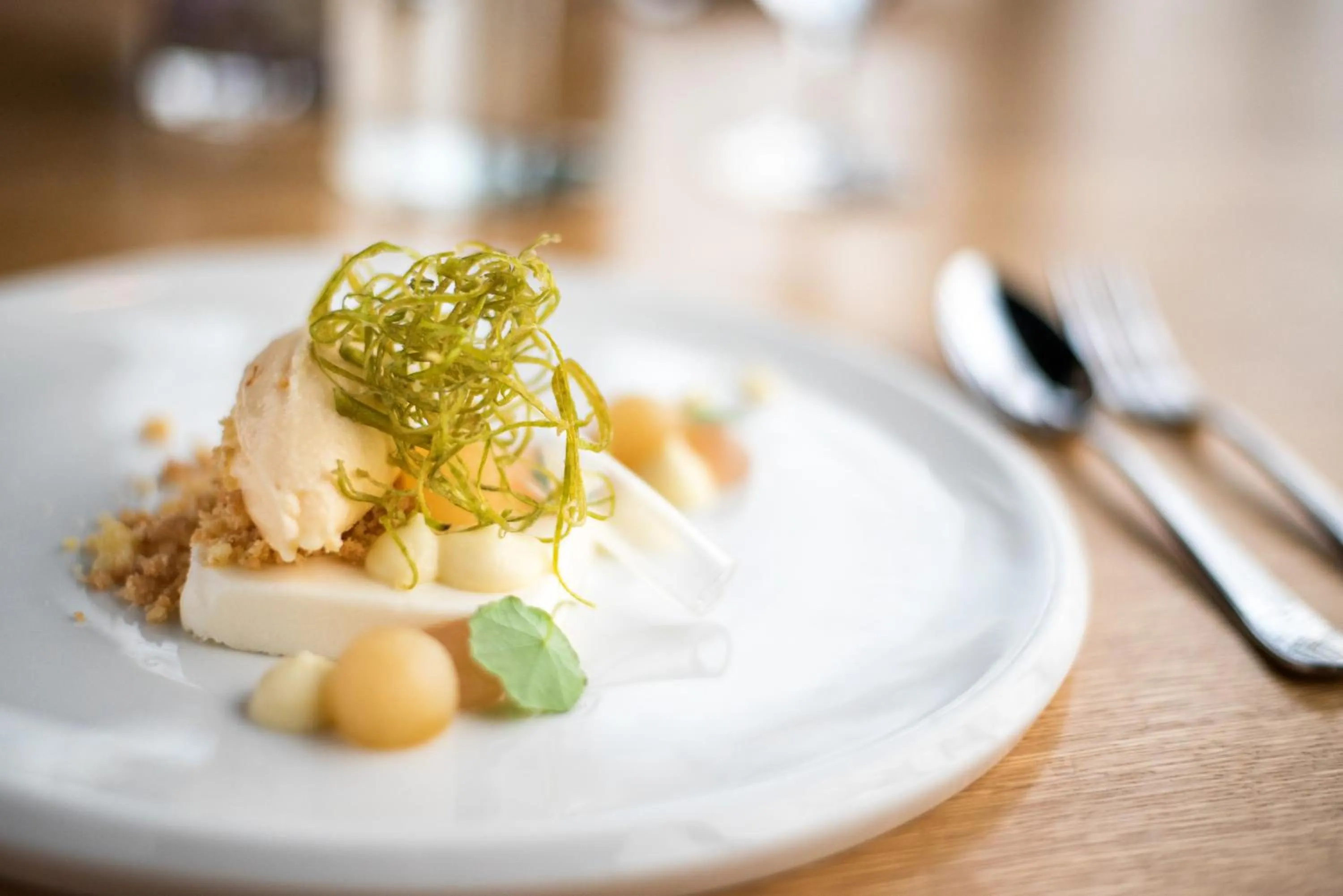 Restaurant/places to eat in Heron Live Hotel Marina & SPA