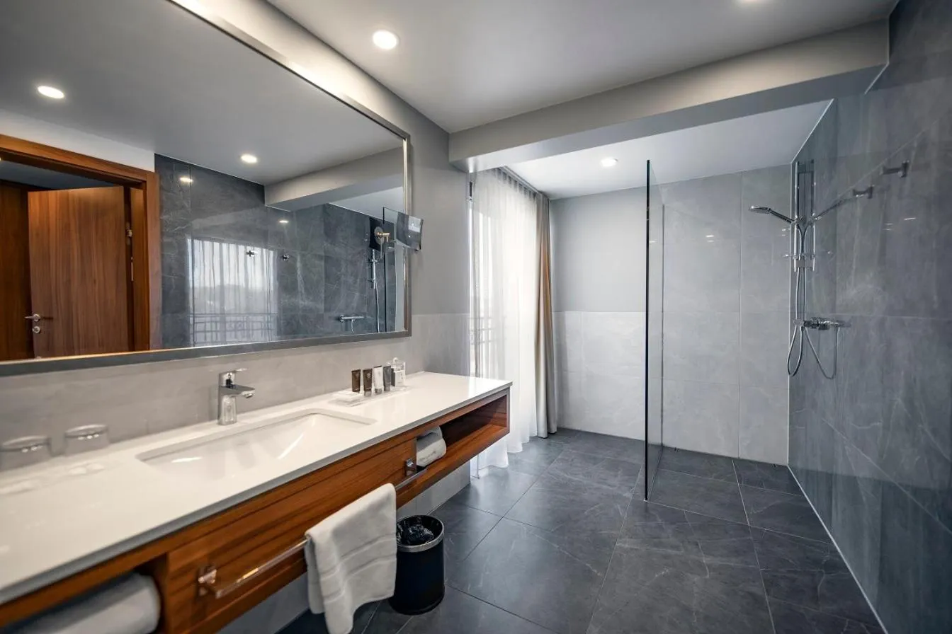 Heron Live Hotel Marina & SPA