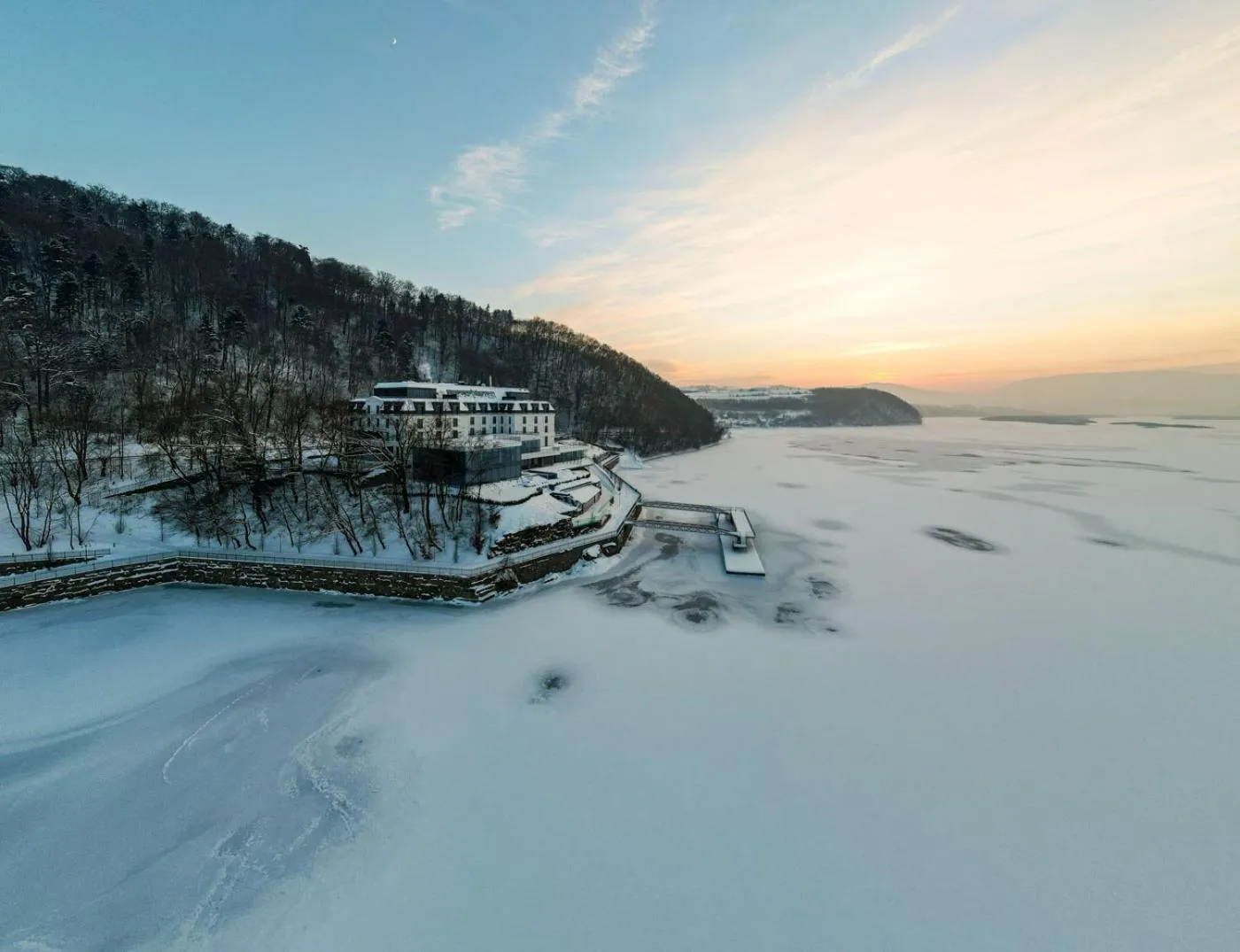 Property building in Heron Live Hotel Marina & SPA