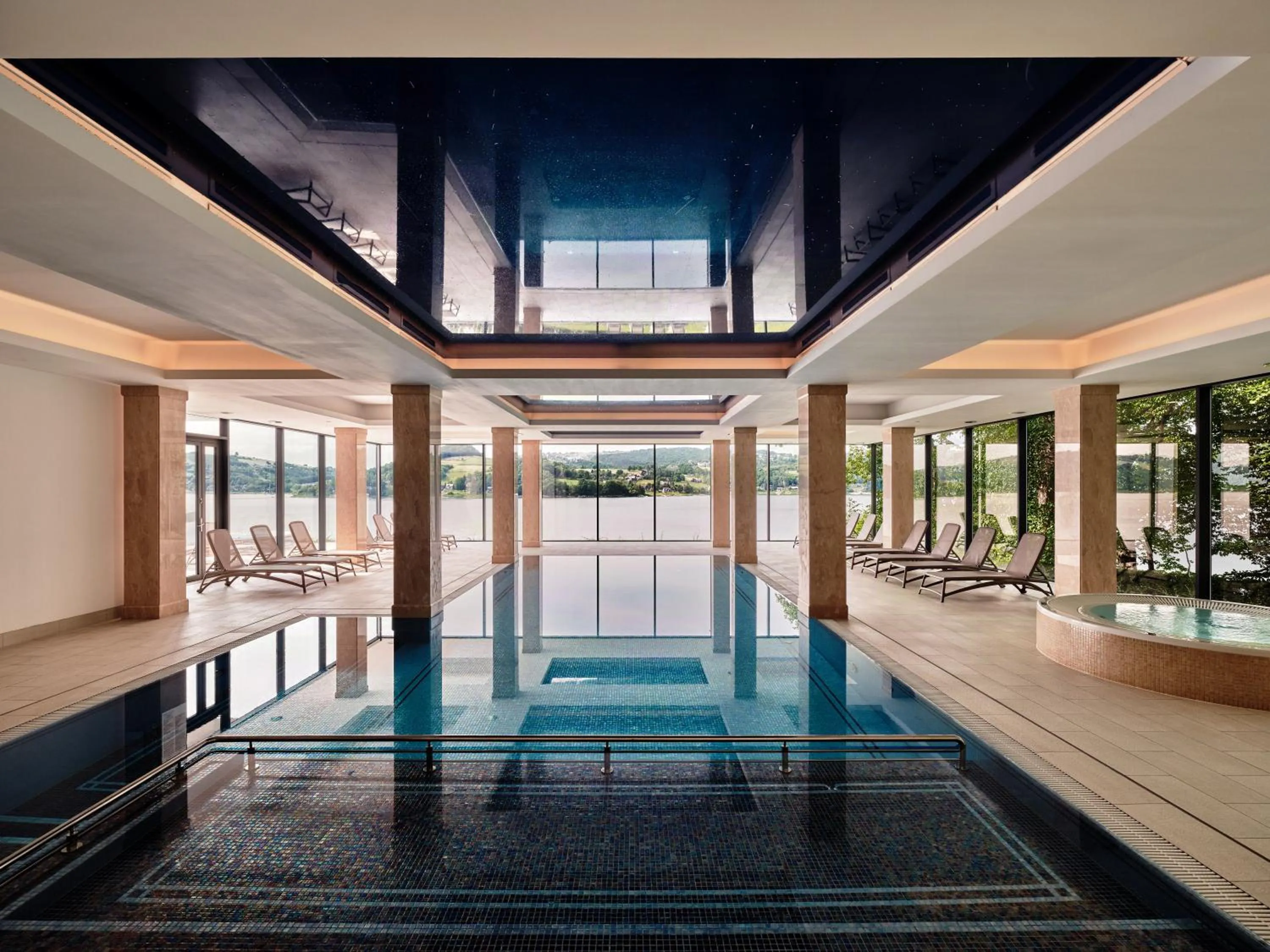 Swimming pool in Heron Live Hotel Marina & SPA