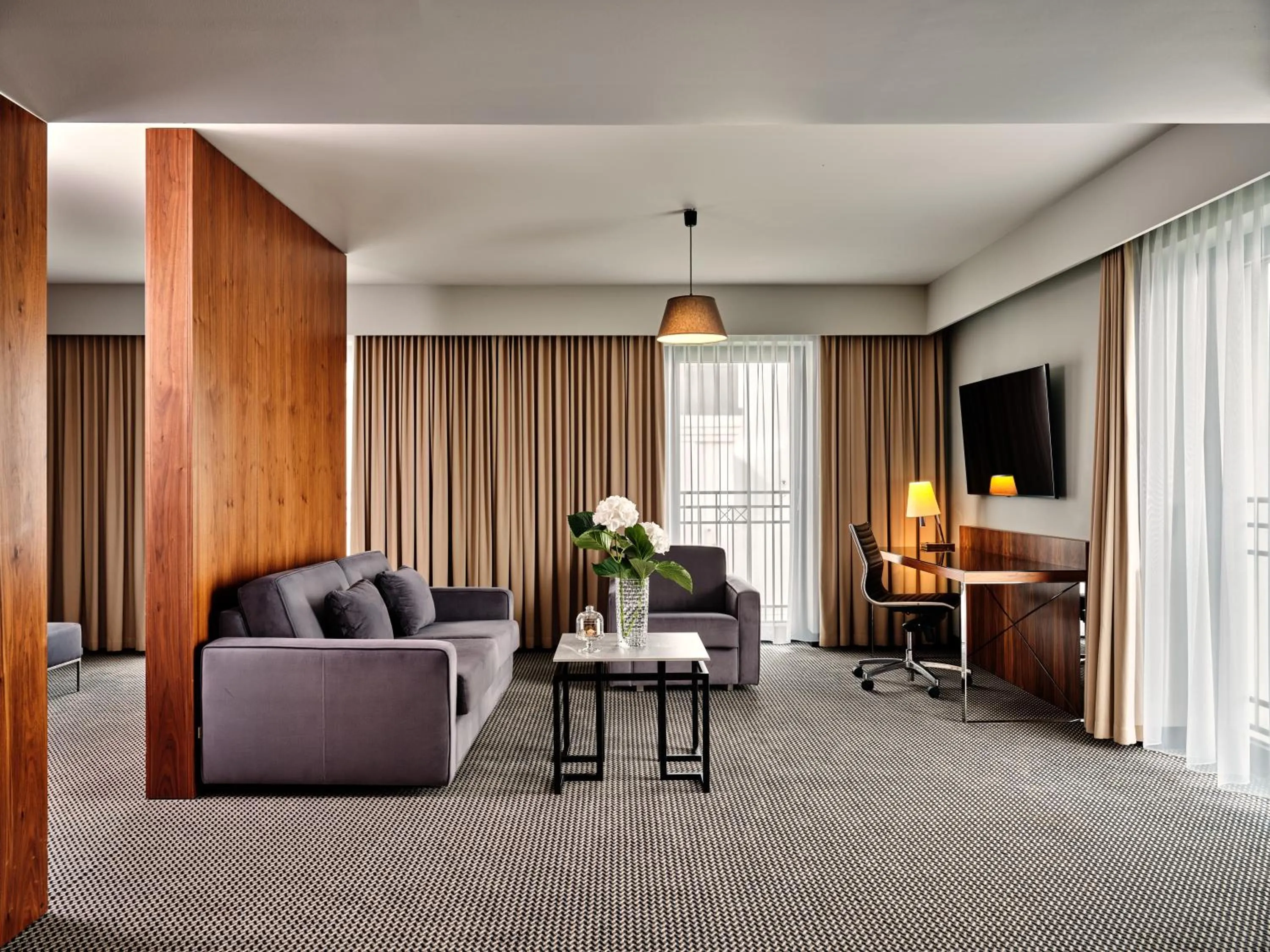 Heron Live Hotel Marina & SPA