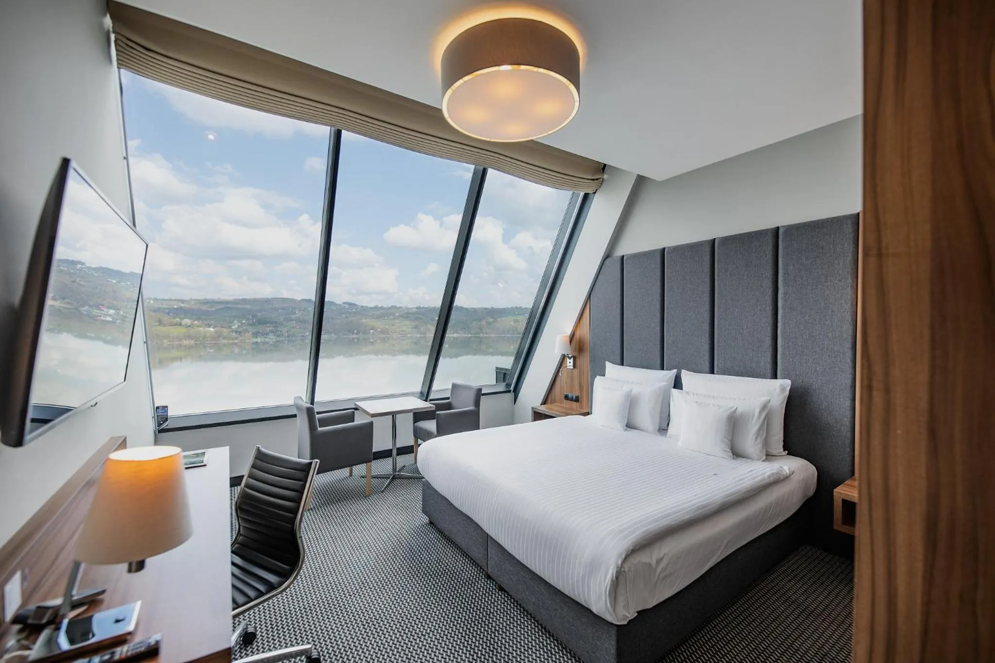 Bed in Heron Live Hotel Marina & SPA