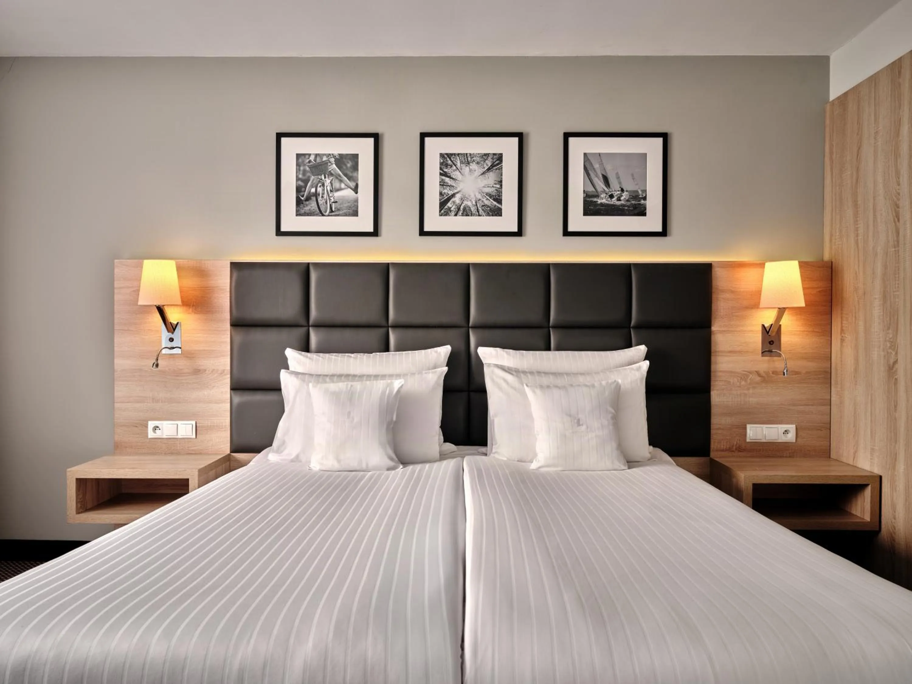 Bed in Heron Live Hotel Marina & SPA